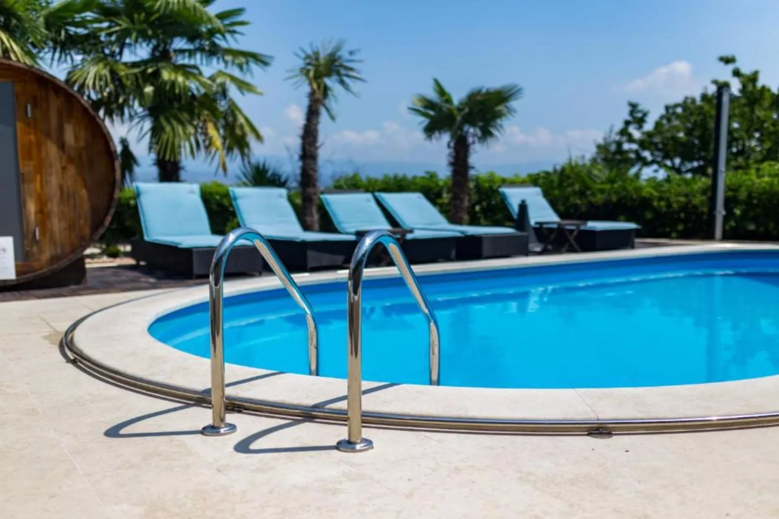 Apartments Melanie - Oprić Hills Studio apartment with balcony (C)-Zwembad