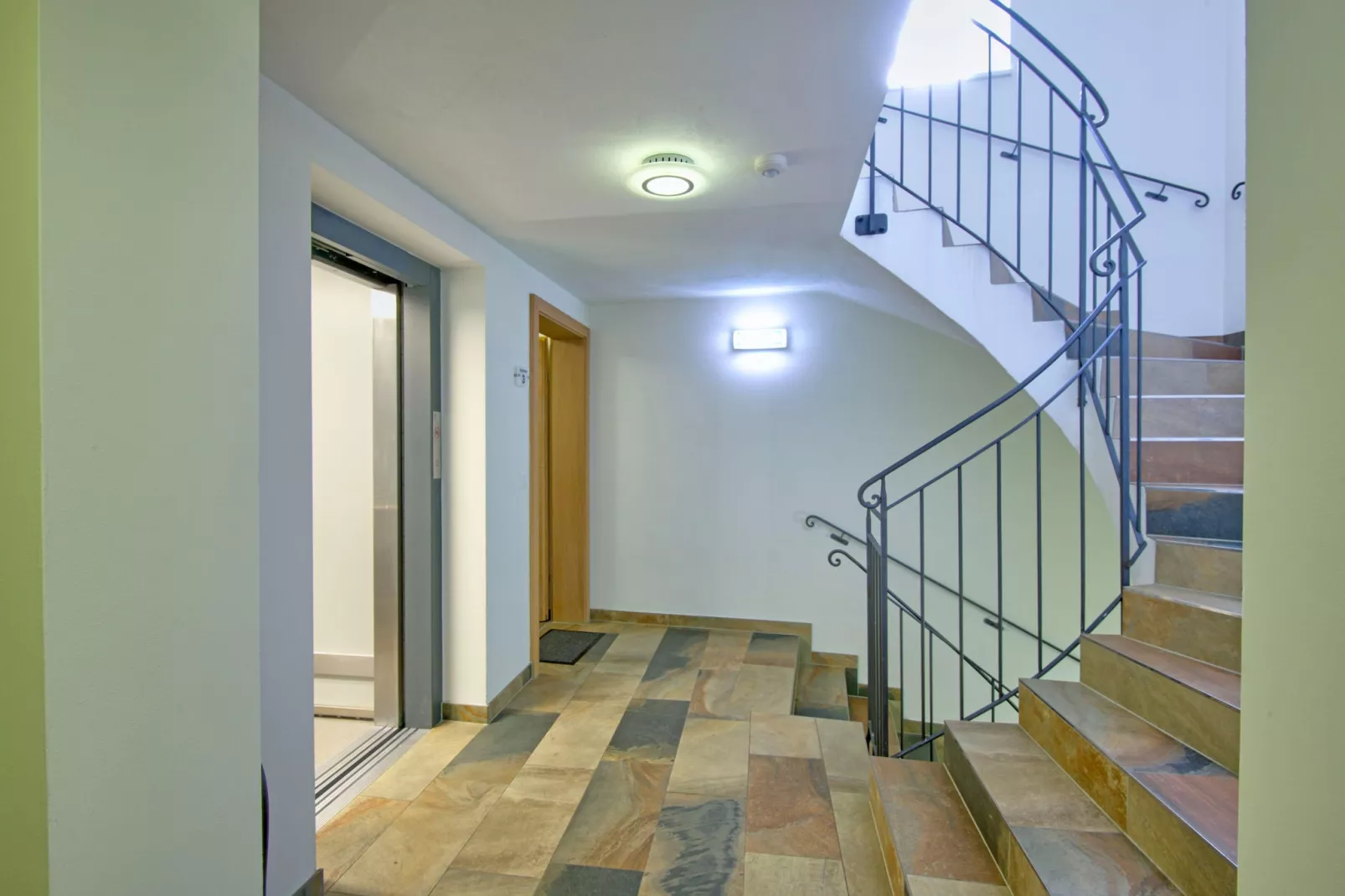 Brunner Apartment Top 5-Overloop