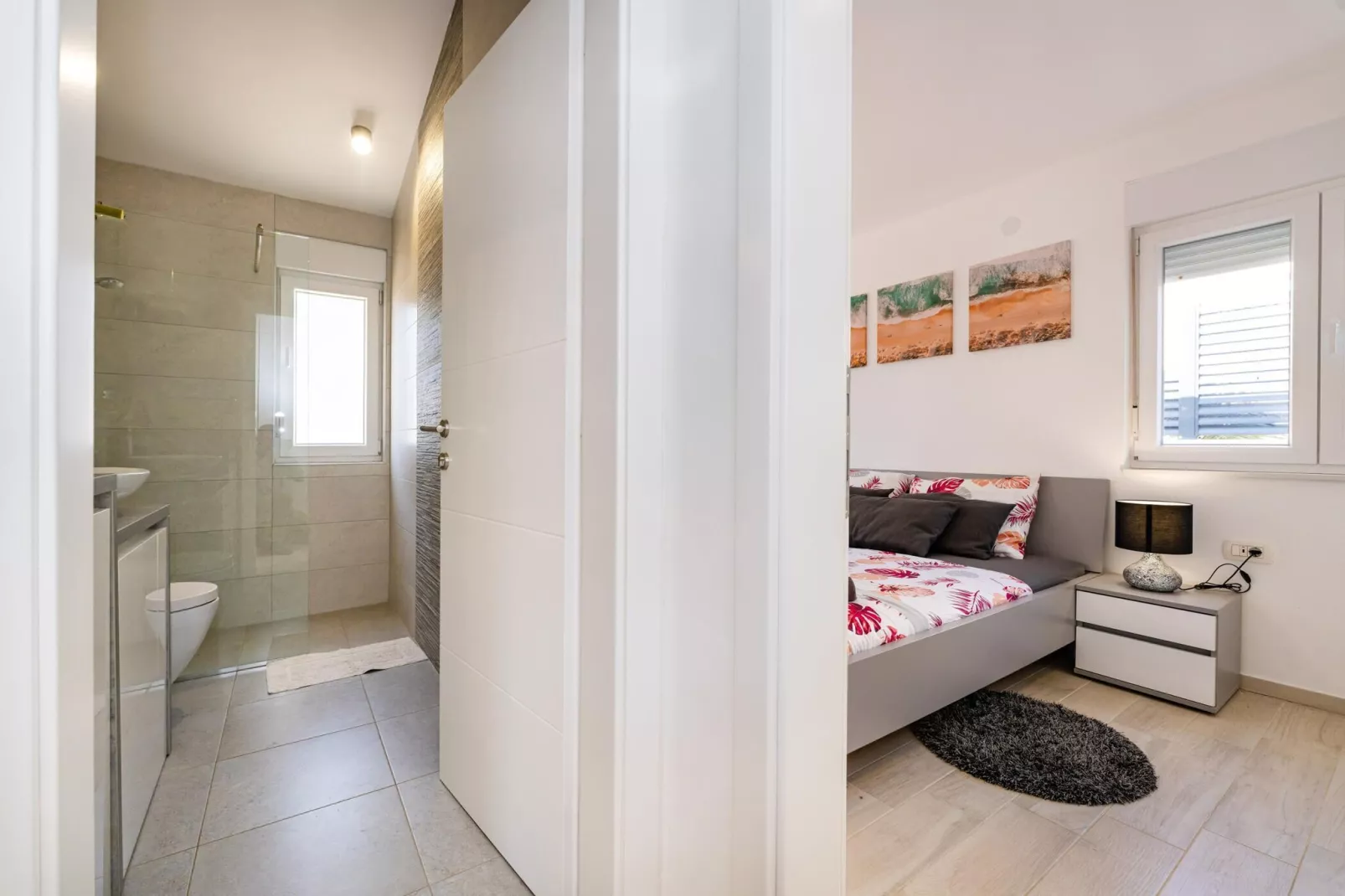 Villa Gajser-Badkamer