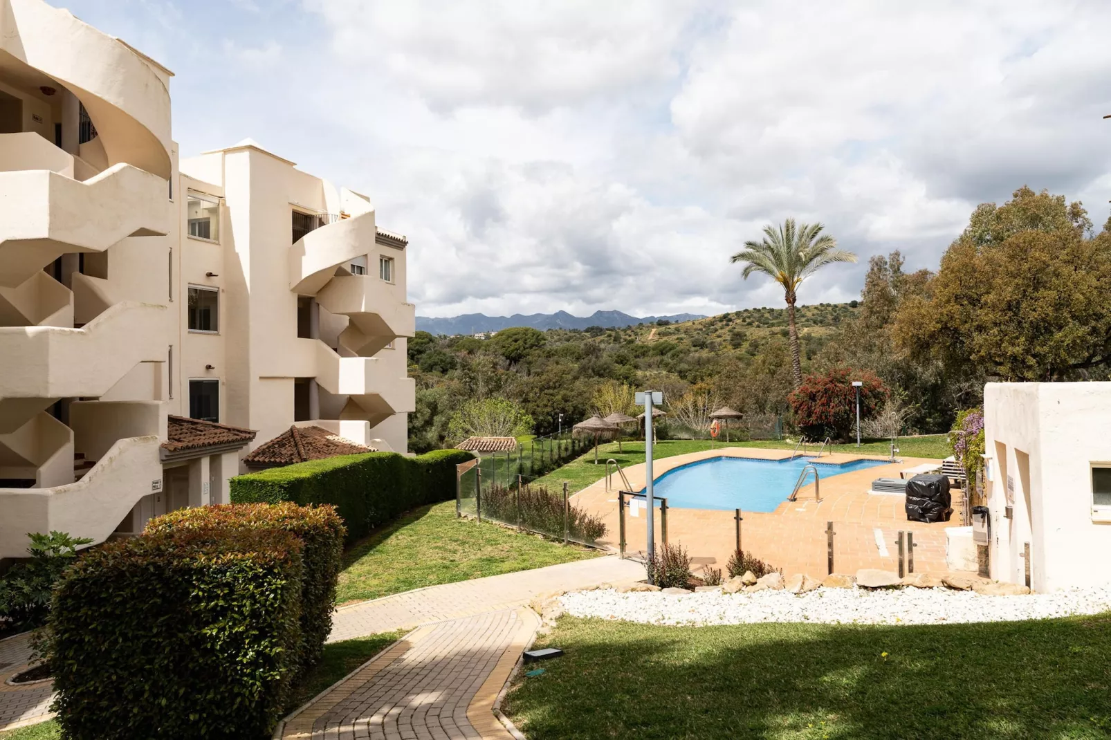 CT 366 - Faro's Silent Dream in Elviria - Marbella-Gebieden zomer 1km