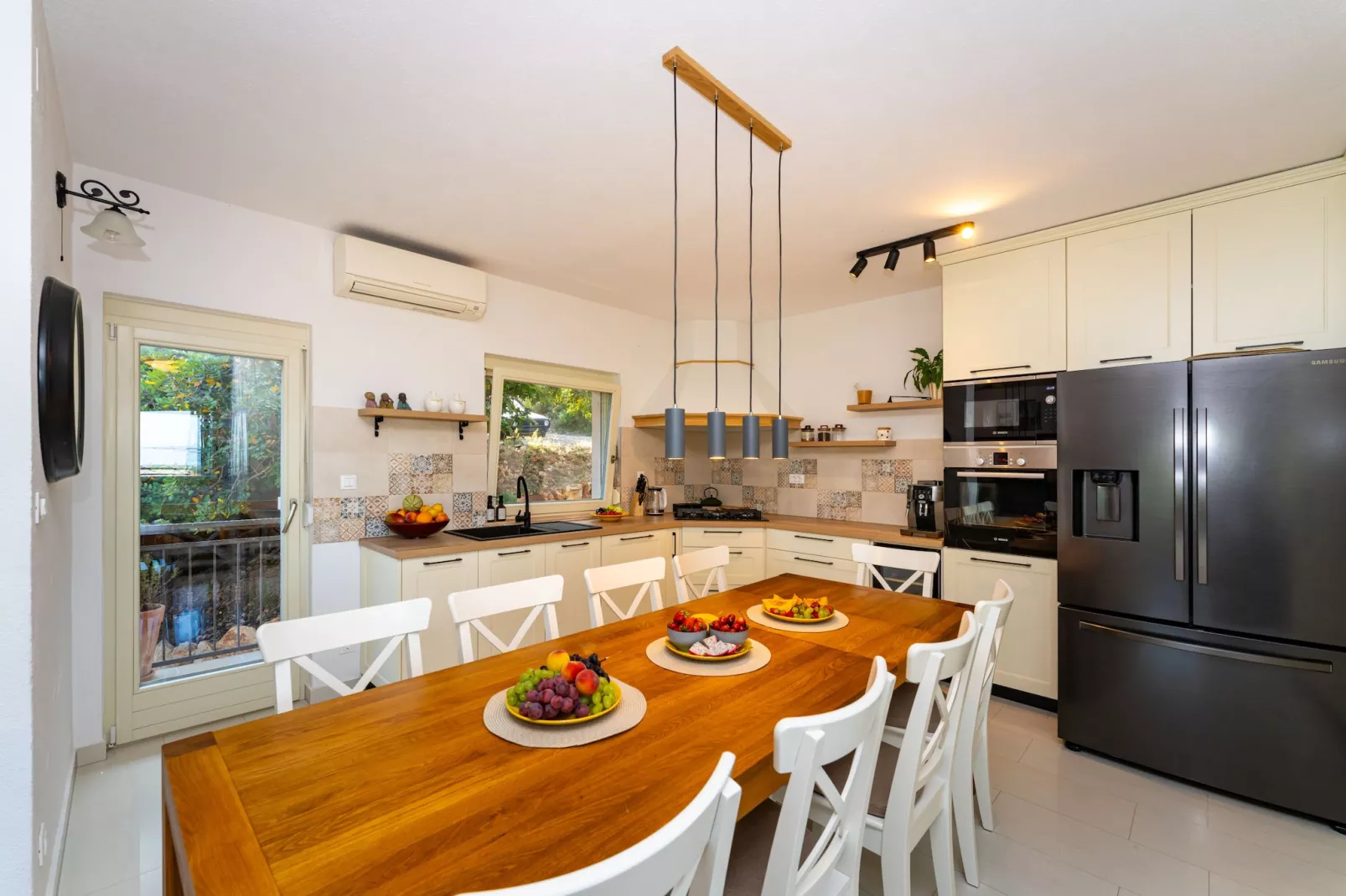 Sea view Villa Amaria-Eetkamer