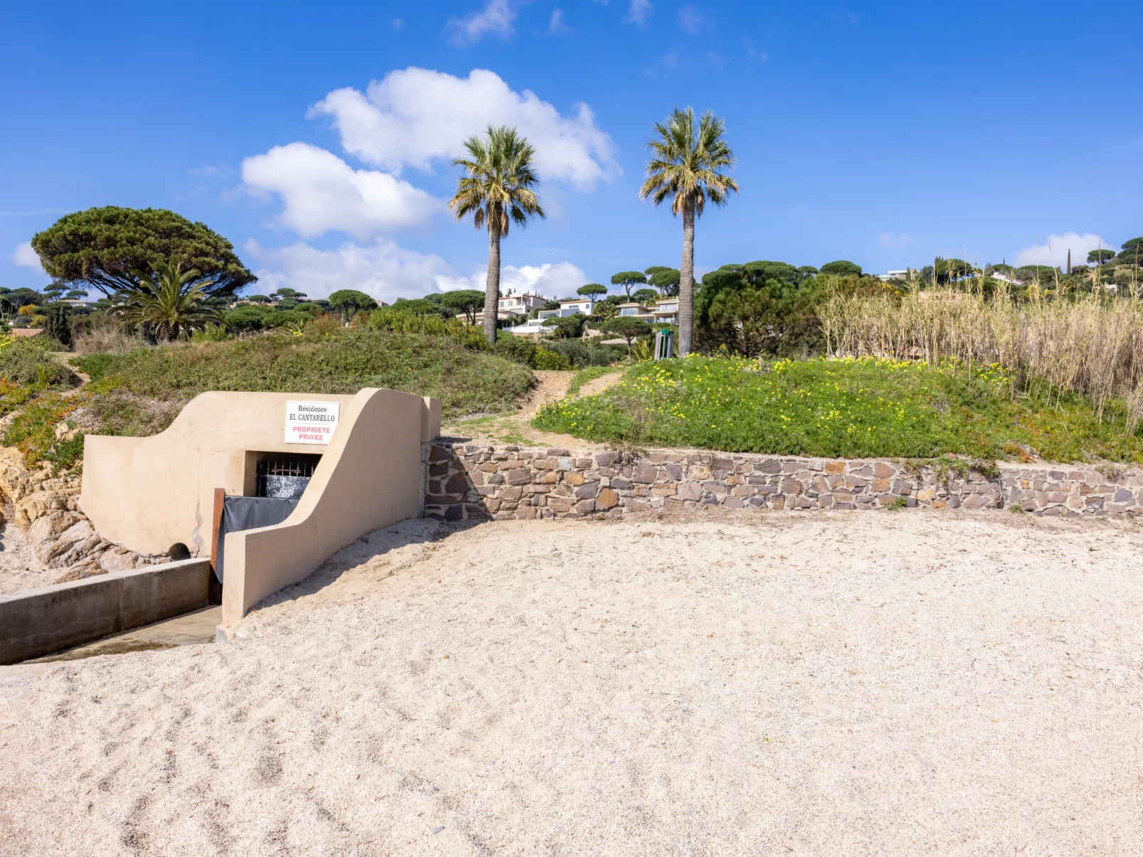 El Cantarello-Buiten