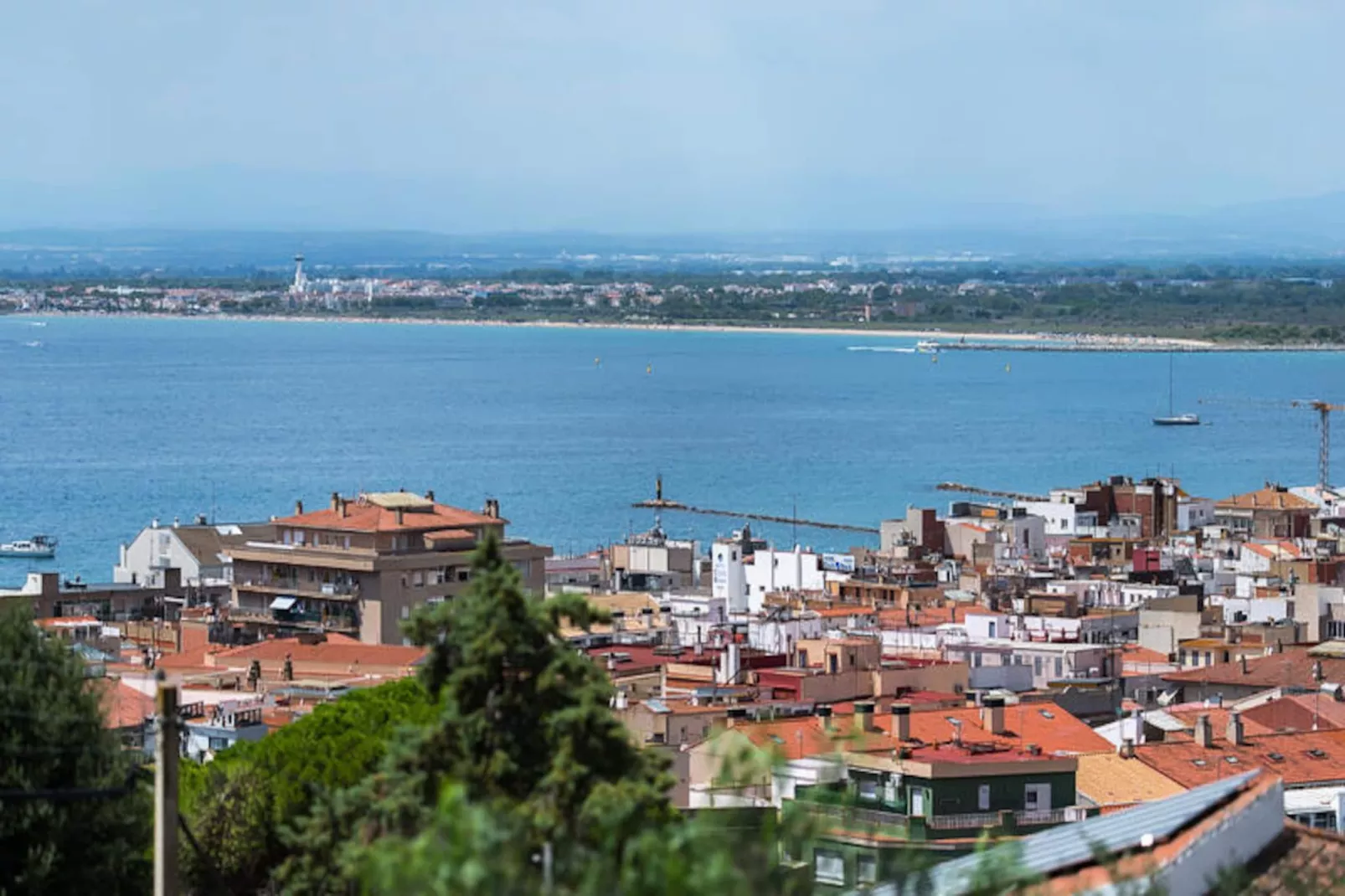 Maison à Roses-Niet-getagd