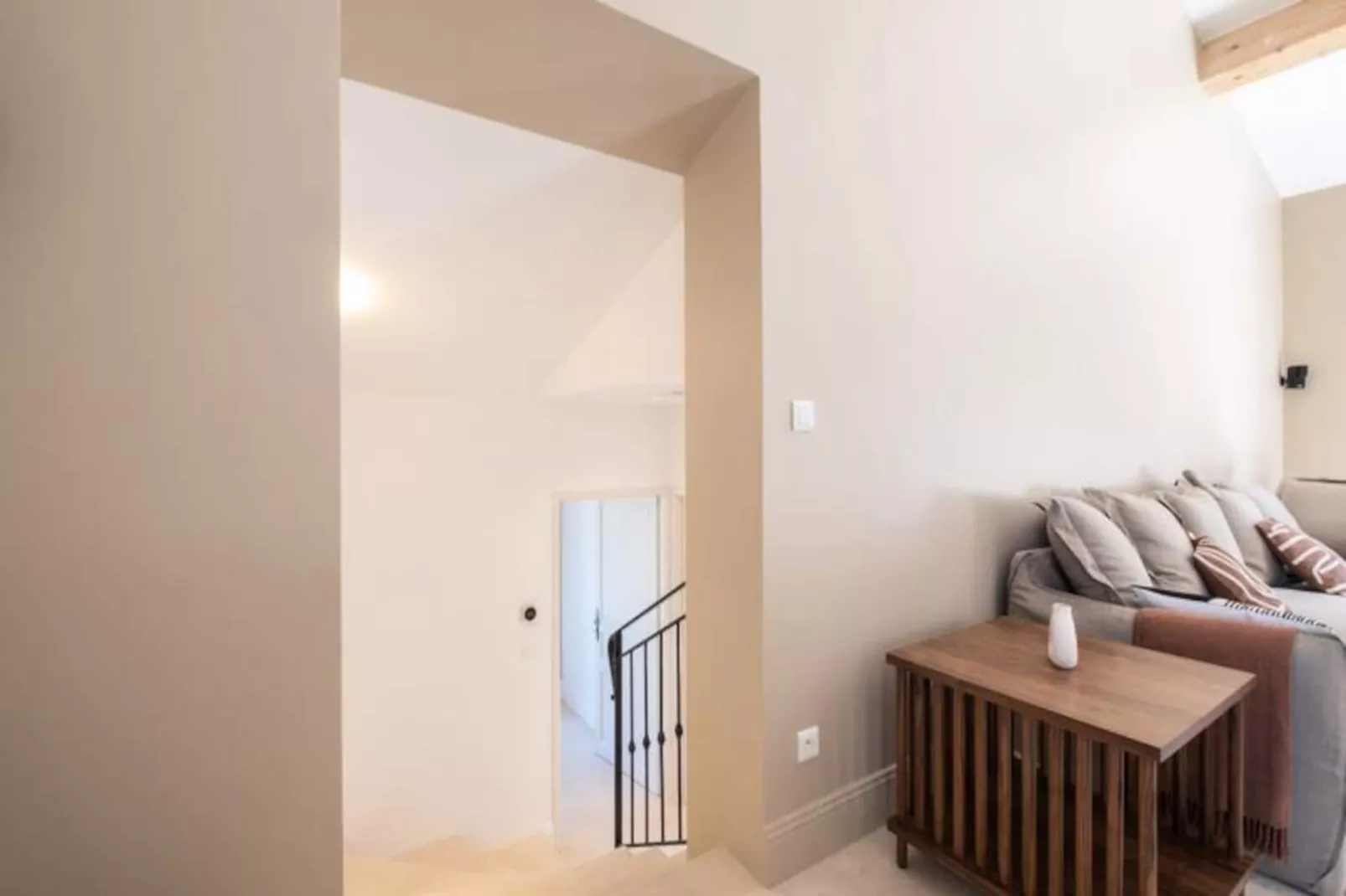 Résidence Bijou De 280m2 Et Piscine à Débordement Au Calme Absolu-Niet-getagd