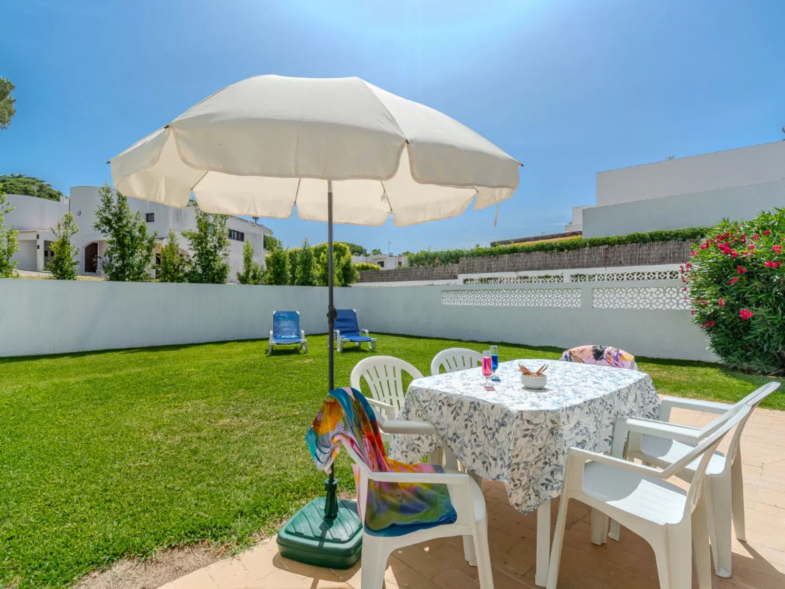 Amélia - Sunny Way-Buiten