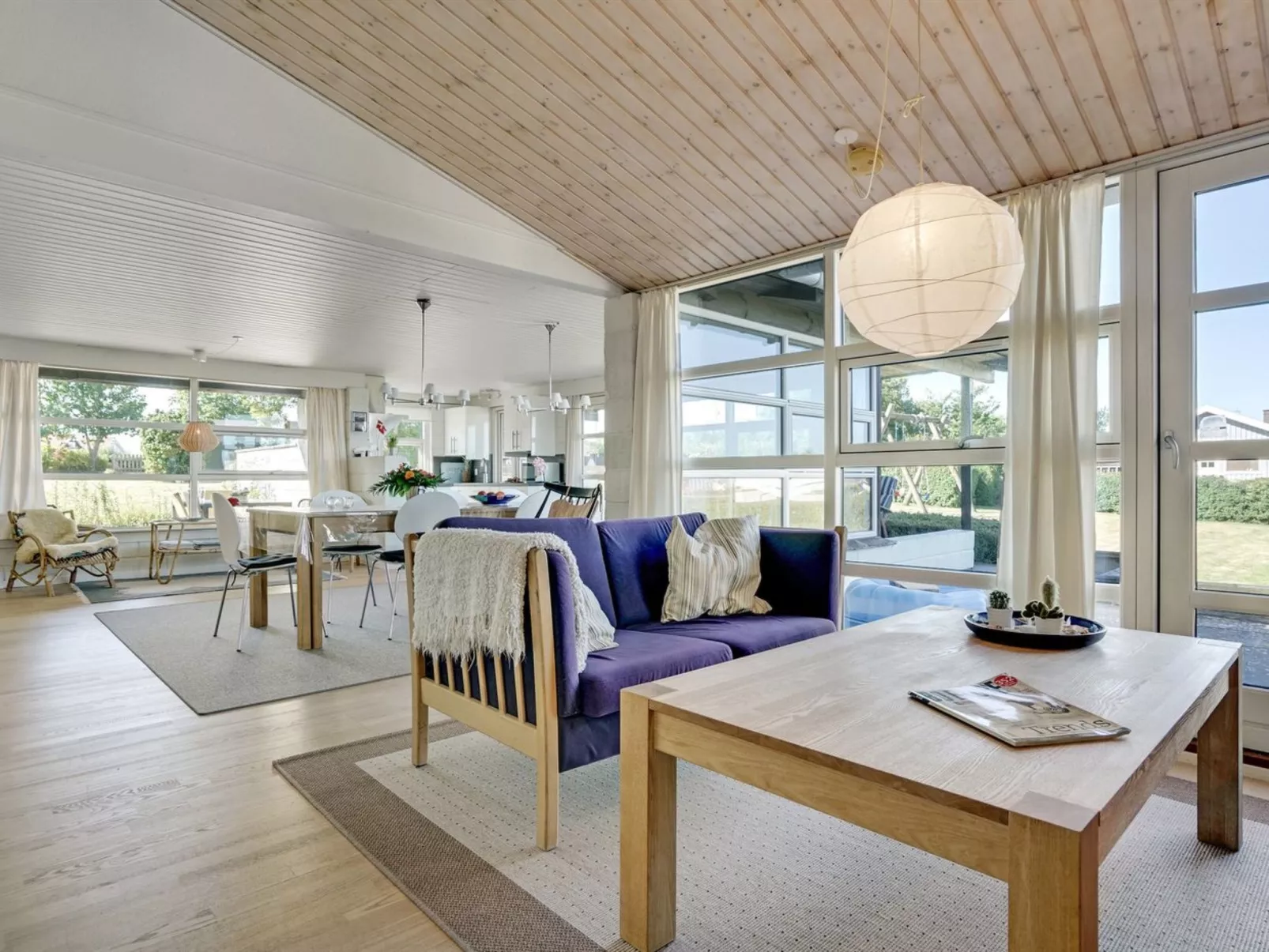 "Evald" - 200m from the sea-Binnen