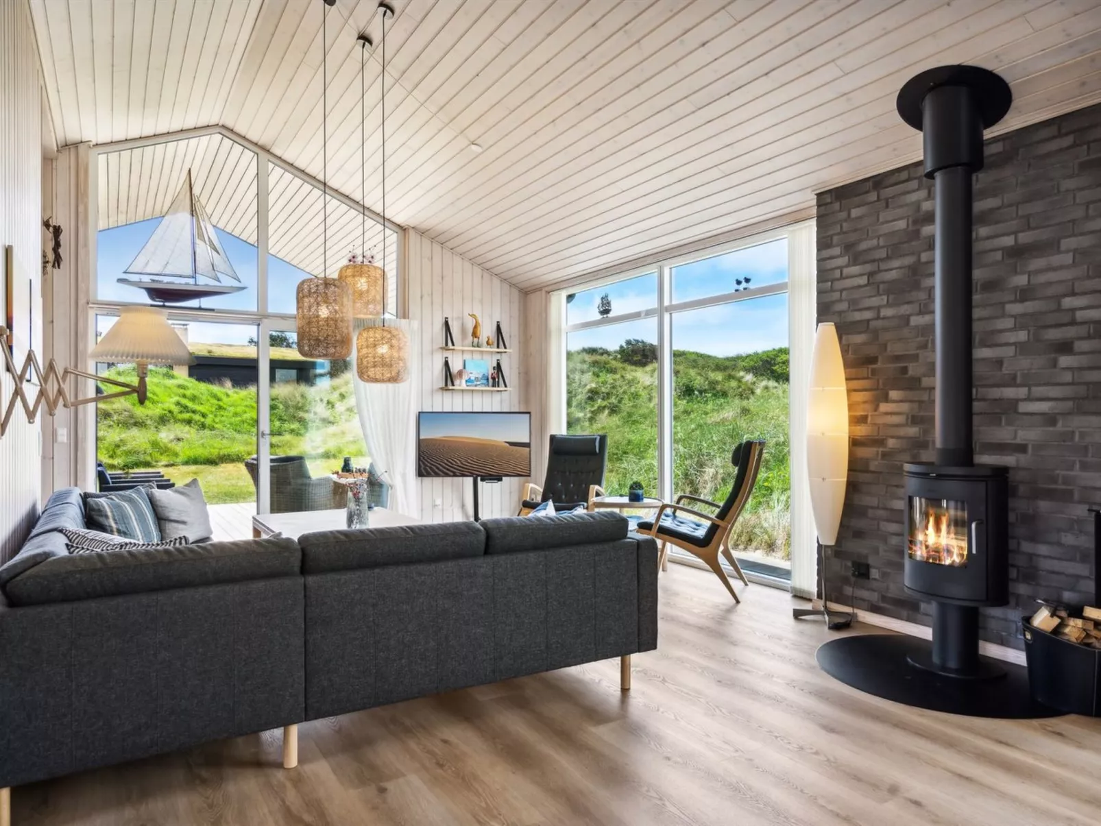 "Ejnarine" - 300m from the sea-Binnen