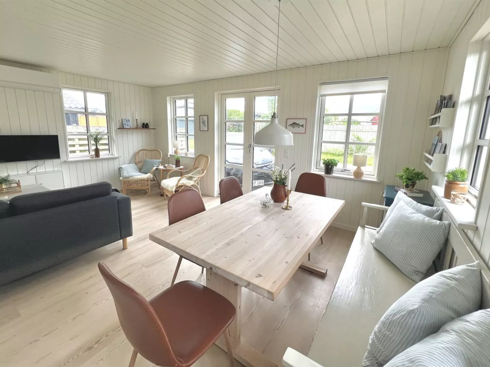 "Ajvi" - 50m from the sea-Binnen