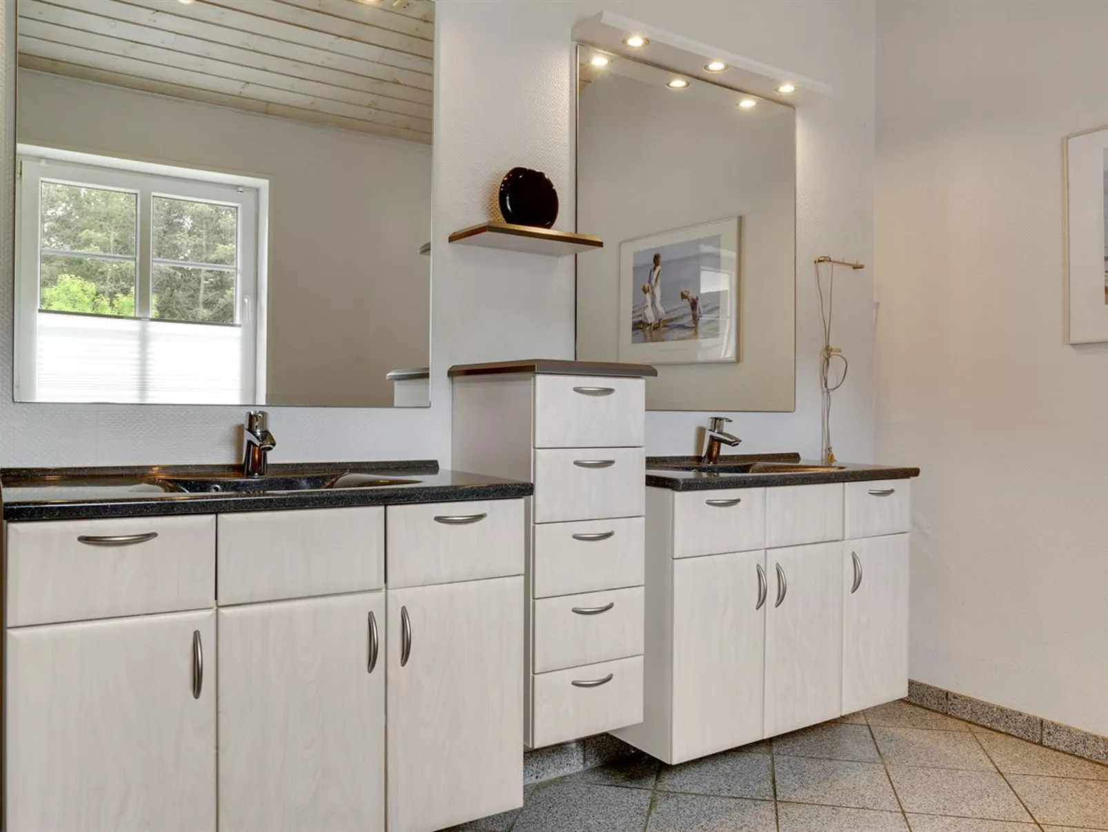 "Liliana" - 800m from the sea-Binnen