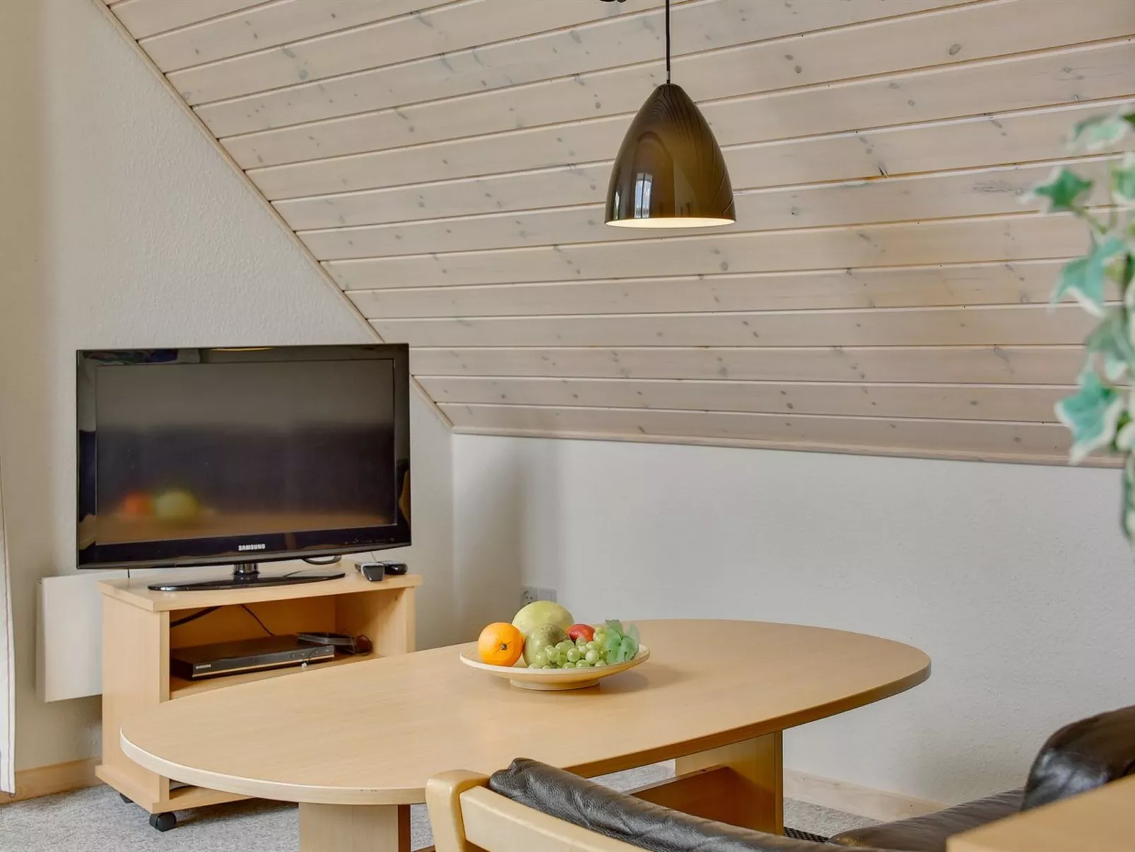 "Fausta" - 150m to the fjord-Binnen