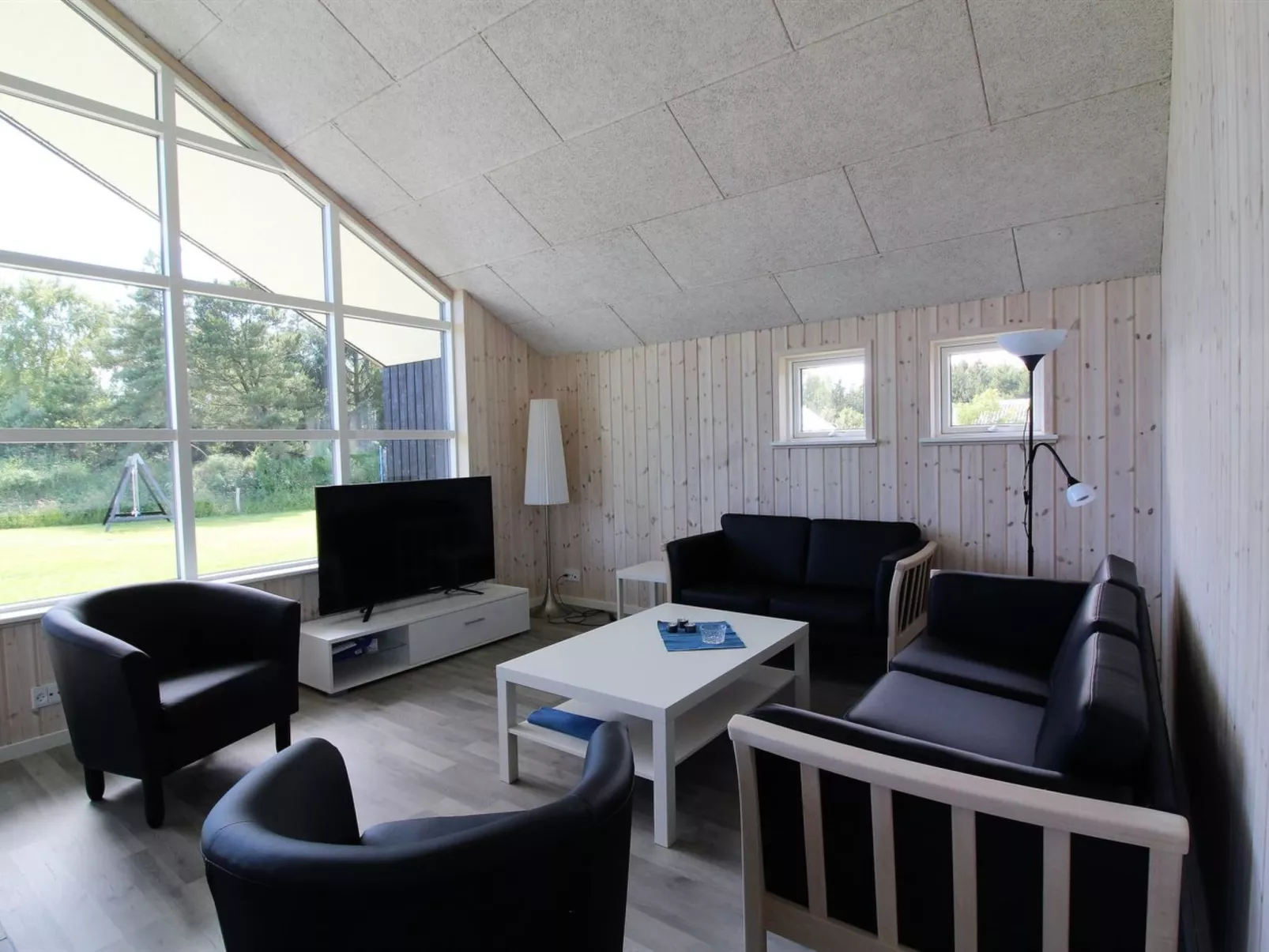 "Ethel" - 1.5km to the fjord-Binnen