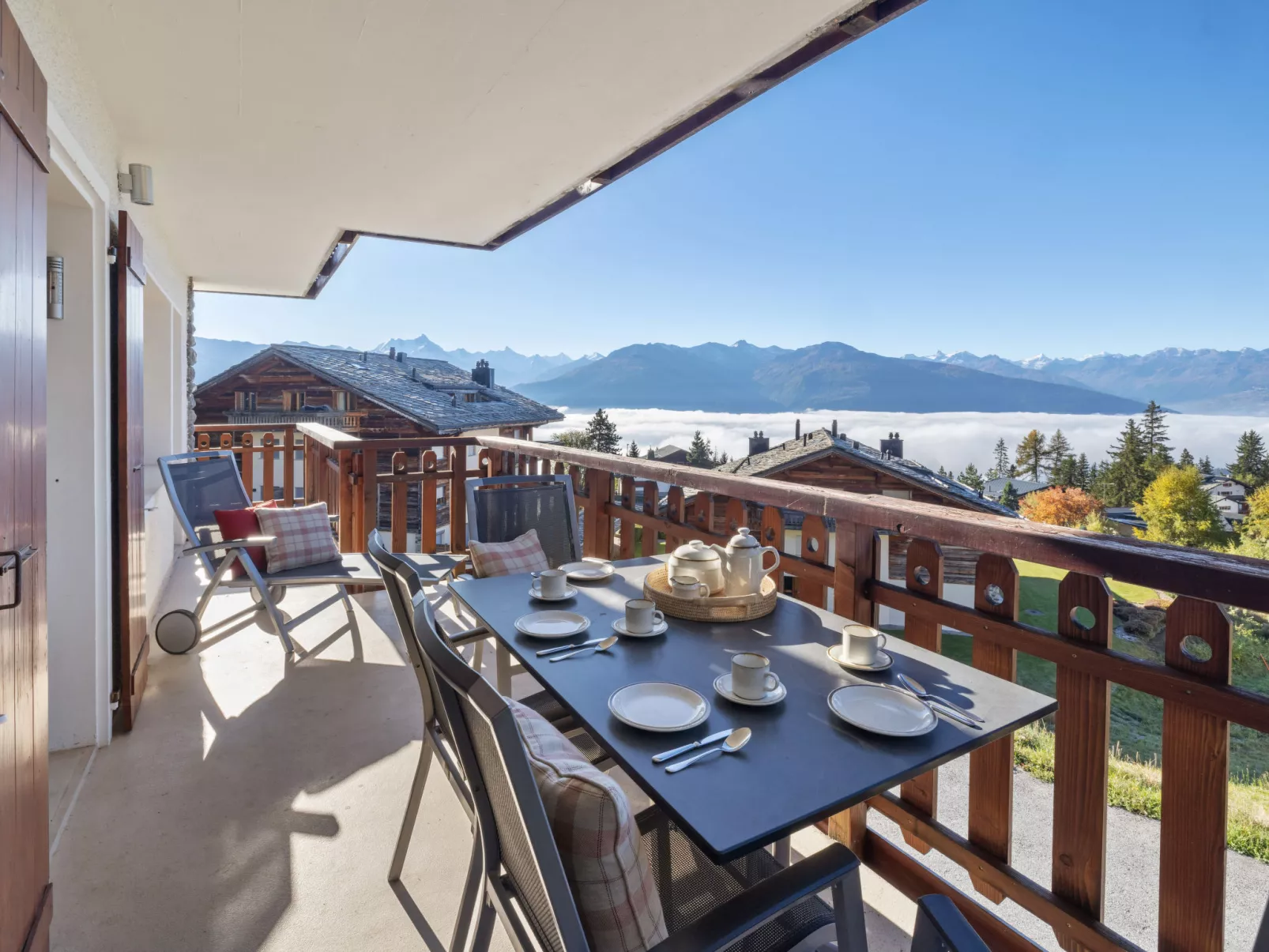 Les Aiguilles Vertes Rez inférieur-Buiten