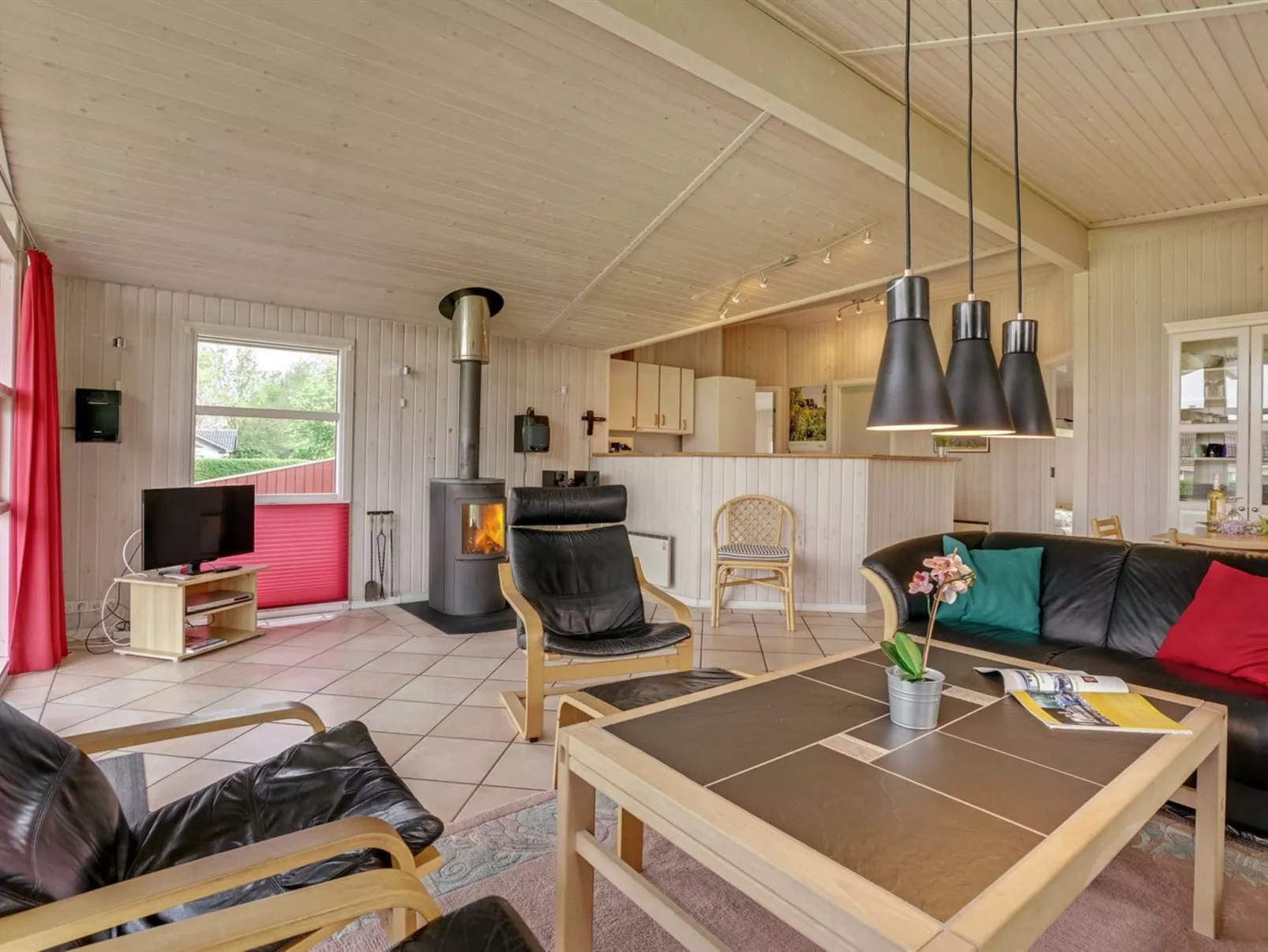 "Folke" - 250m from the sea-Binnen