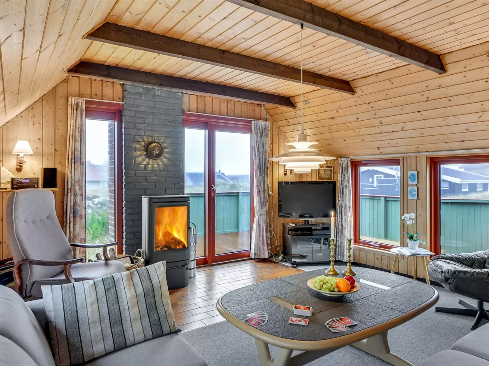 "Rayne" -  from the sea-Binnen