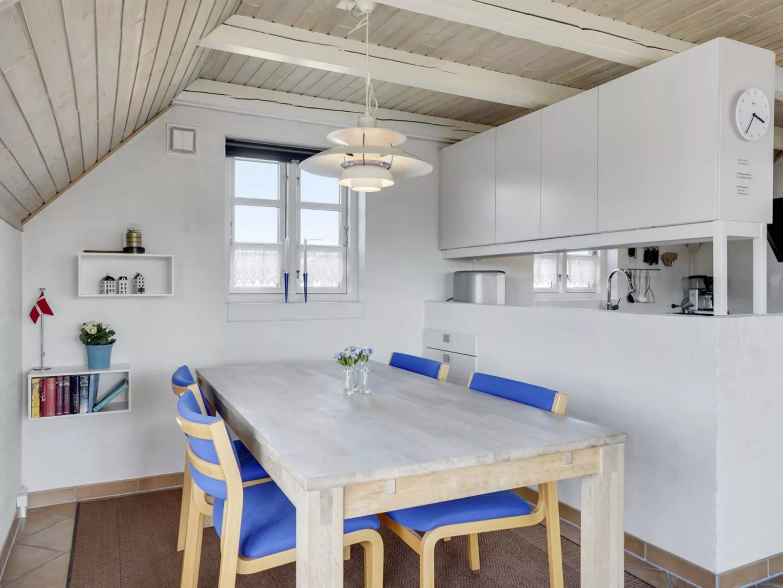 "Lavina" - 950m from the sea-Binnen