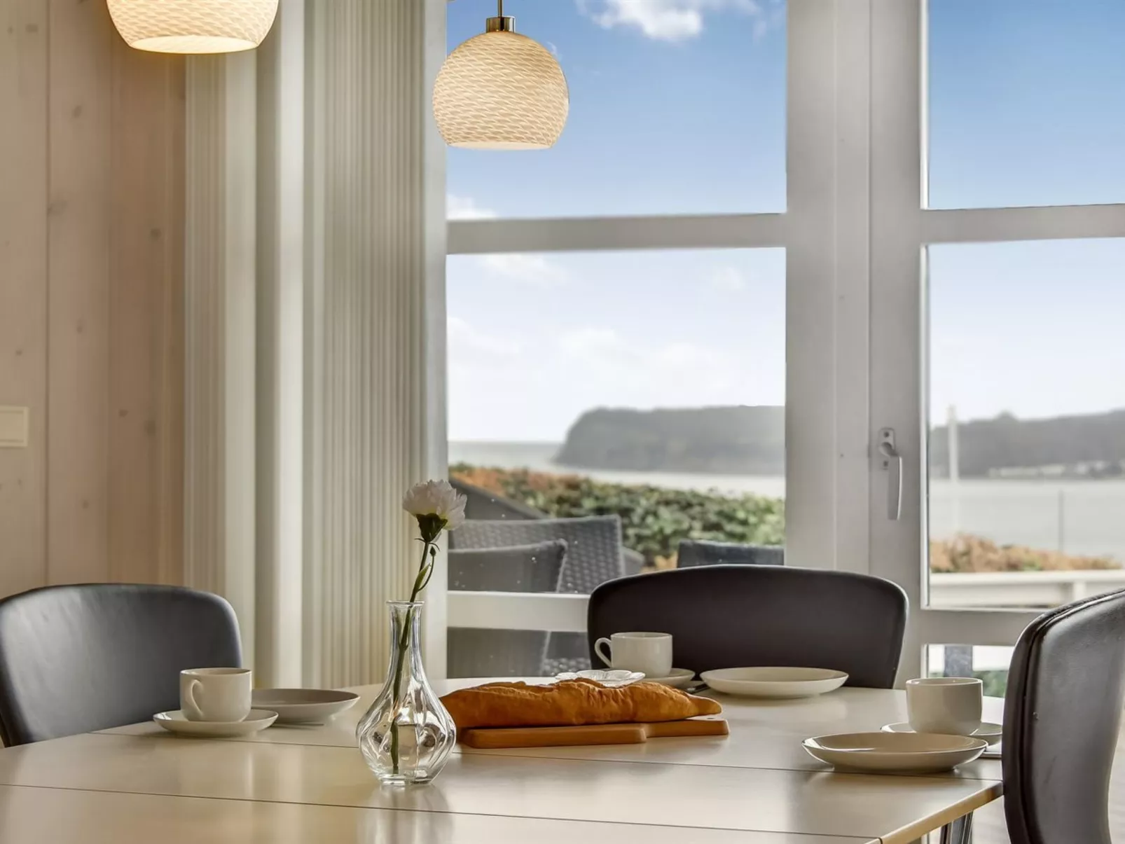 "Maj" - 150m from the sea-Binnen