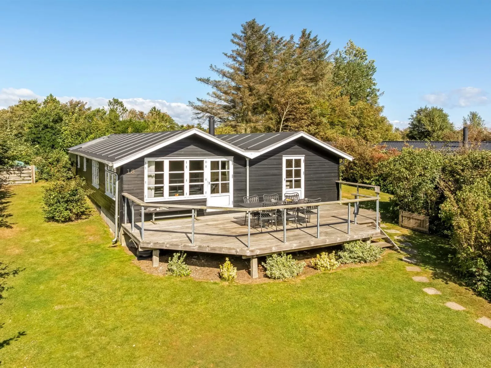 "Engelbertine" - 210m to the fjord-Buiten