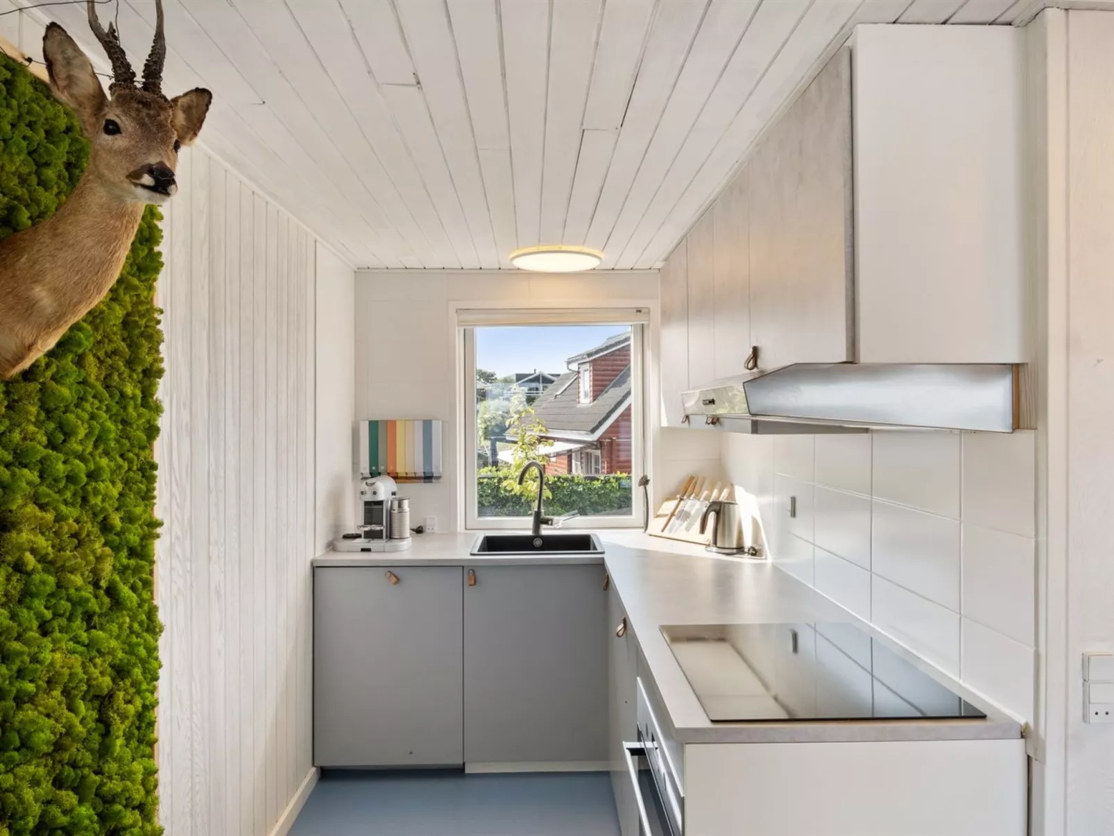 "Alimpij" - 5m from the sea-Binnen