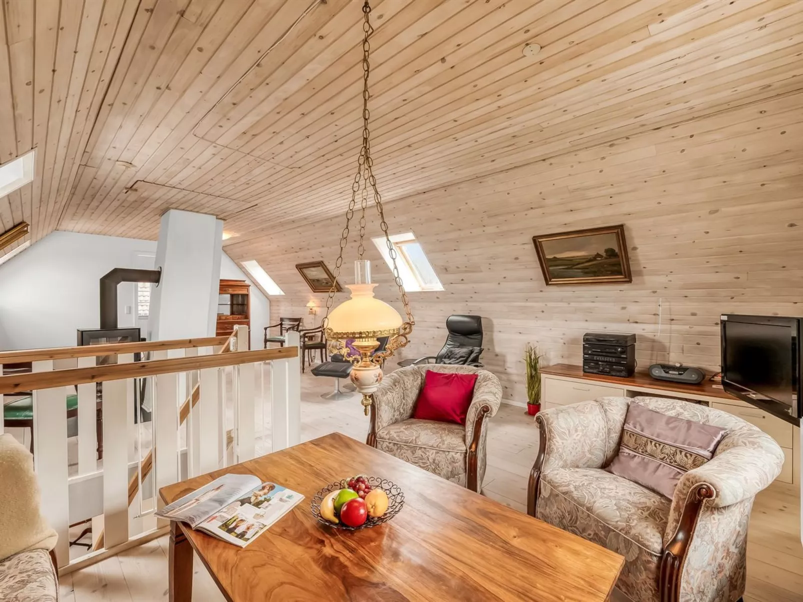 "Soria" - 600m to the fjord-Binnen