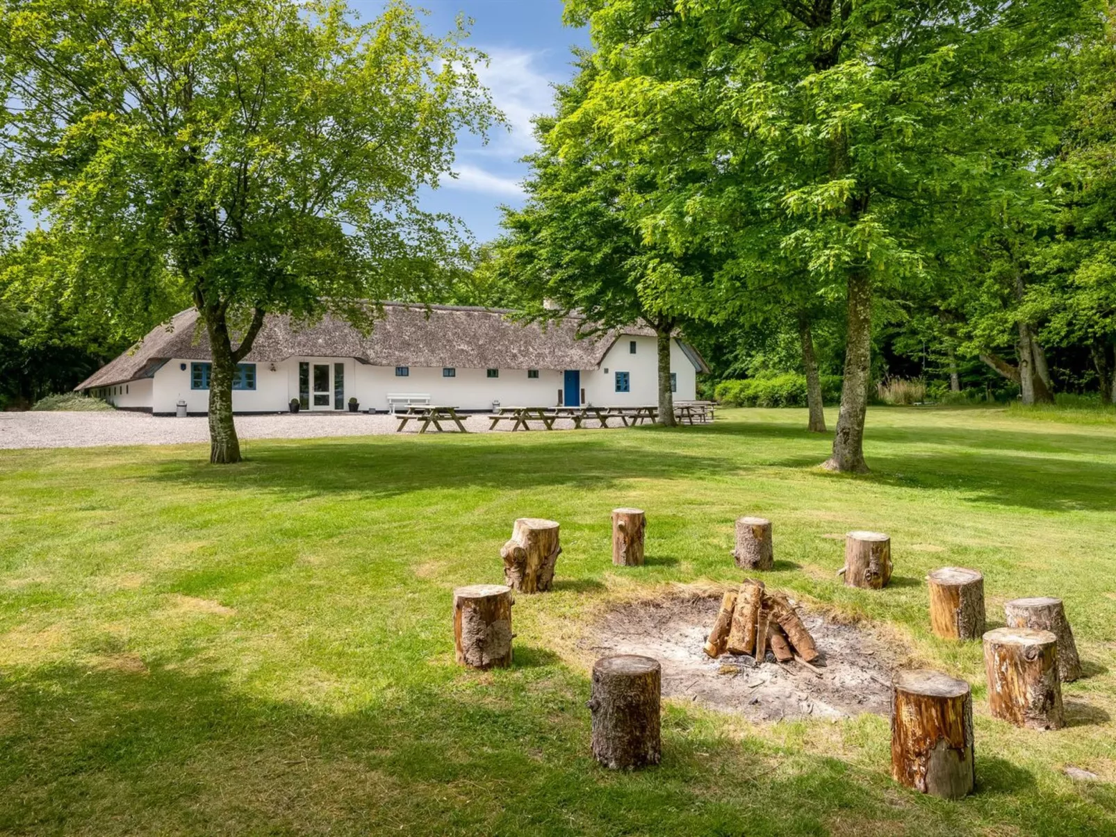 "Tatiane" - 10km from the sea-Buiten