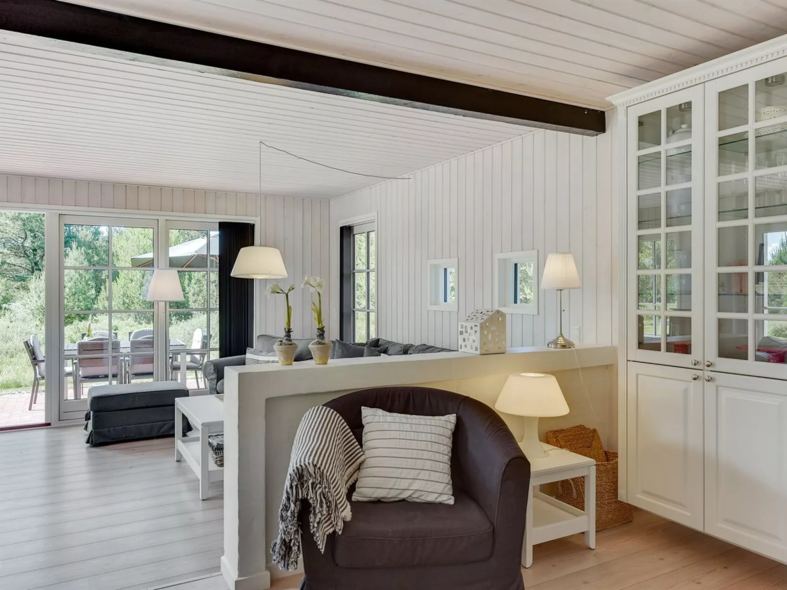 "Raili" - 1.5km from the sea-Binnen