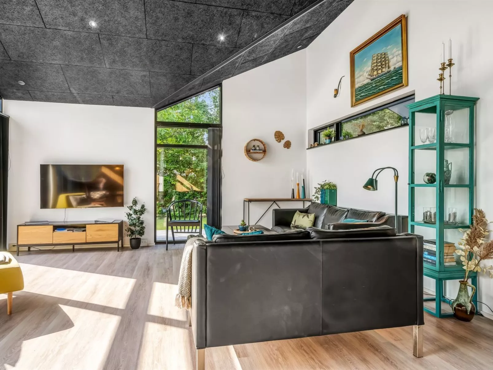 "Jahn" - 250m to the fjord-Binnen