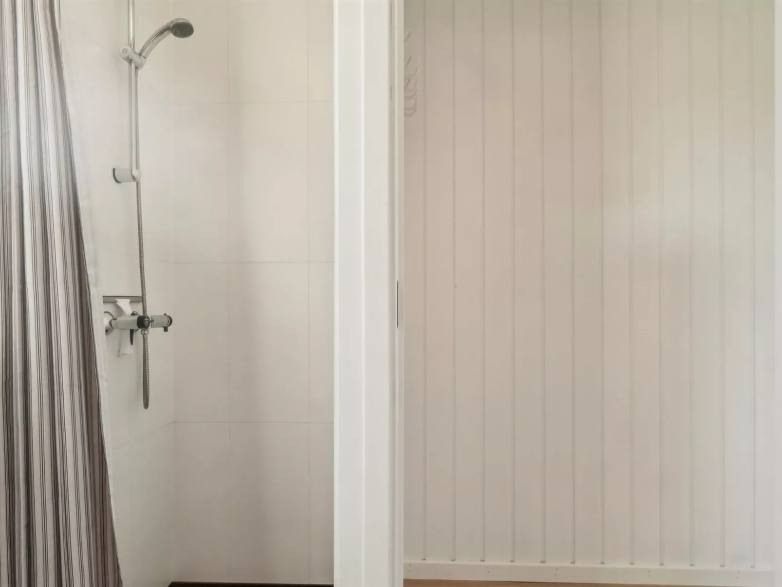 "Mirkka" - 200m from the sea-Binnen