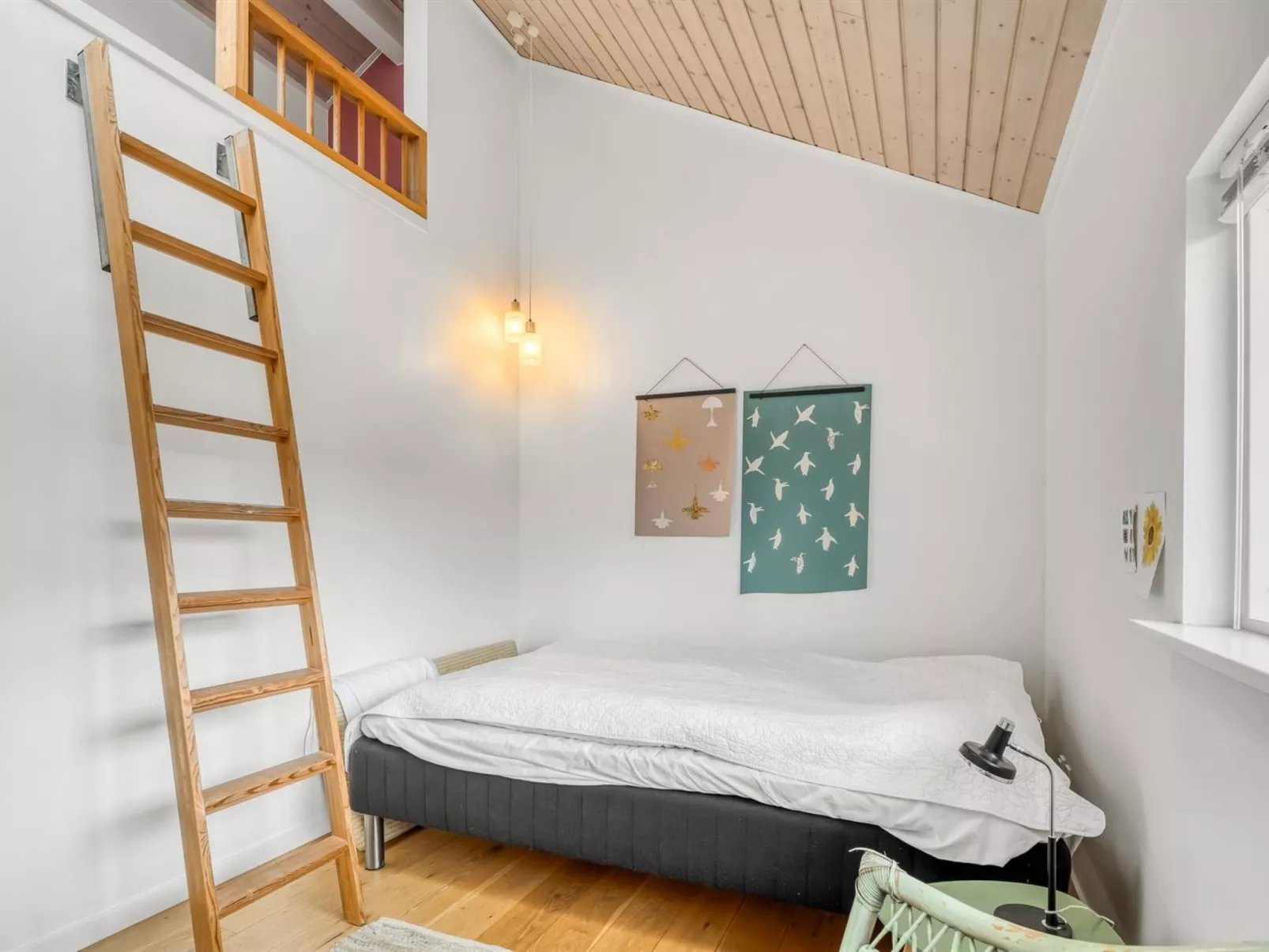 "Kato" -  from the sea-Binnen