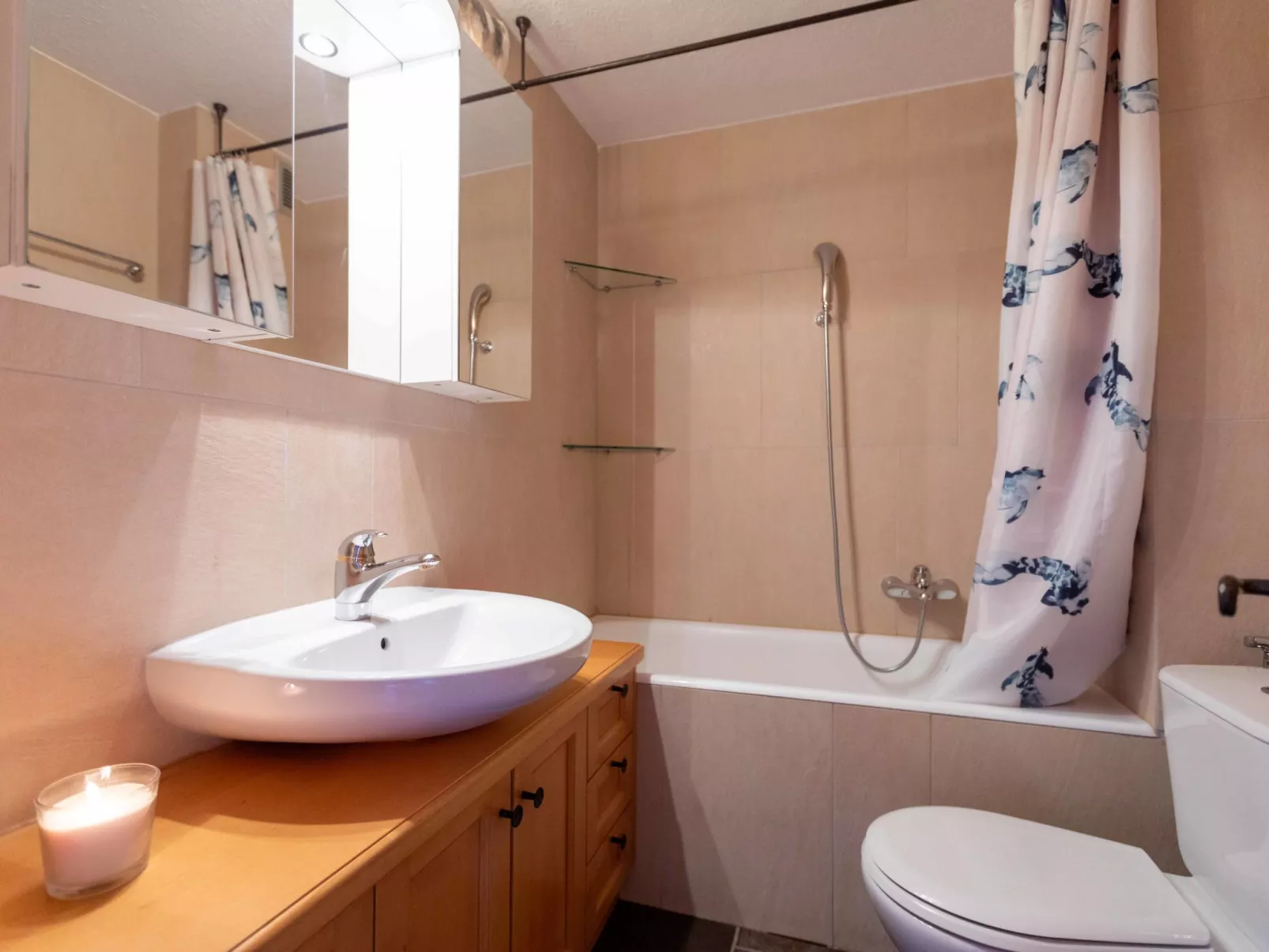 Les Hespérides 2-Binnen