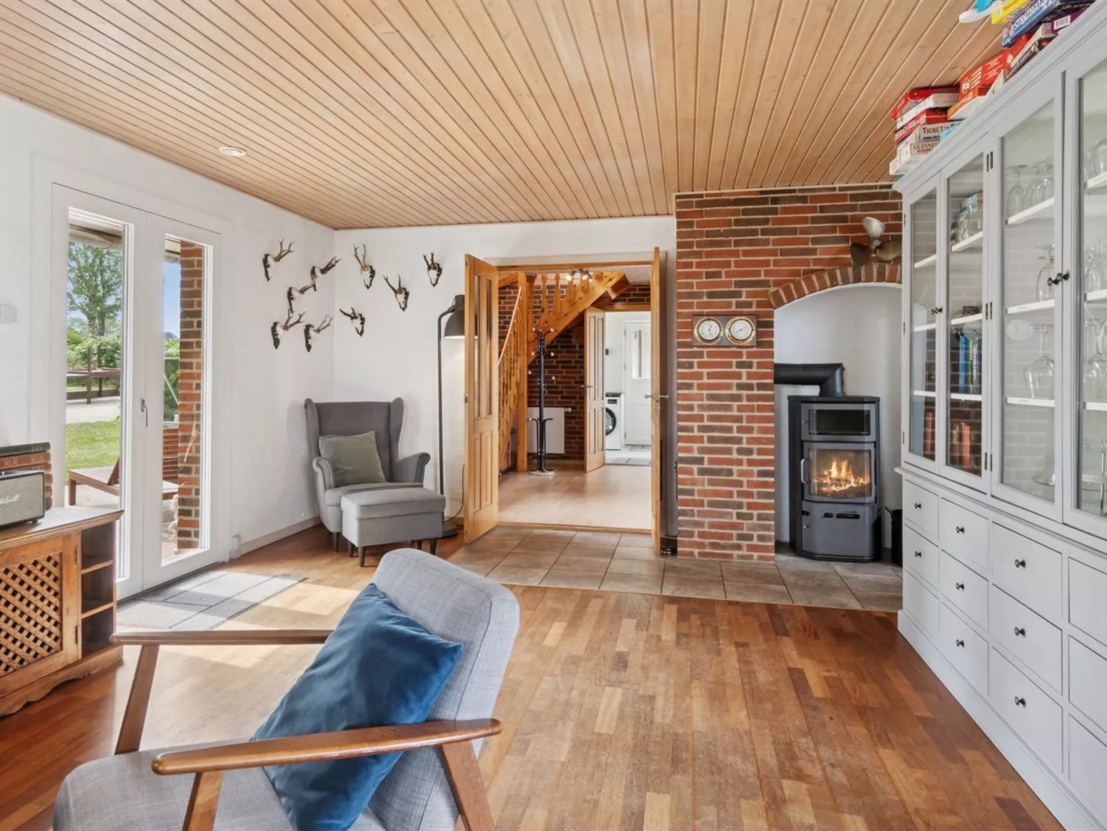 "Dzavid" - 50m from the sea-Binnen