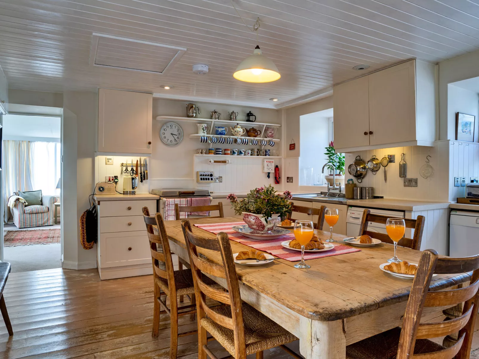 Lesceave Cottage-Binnen