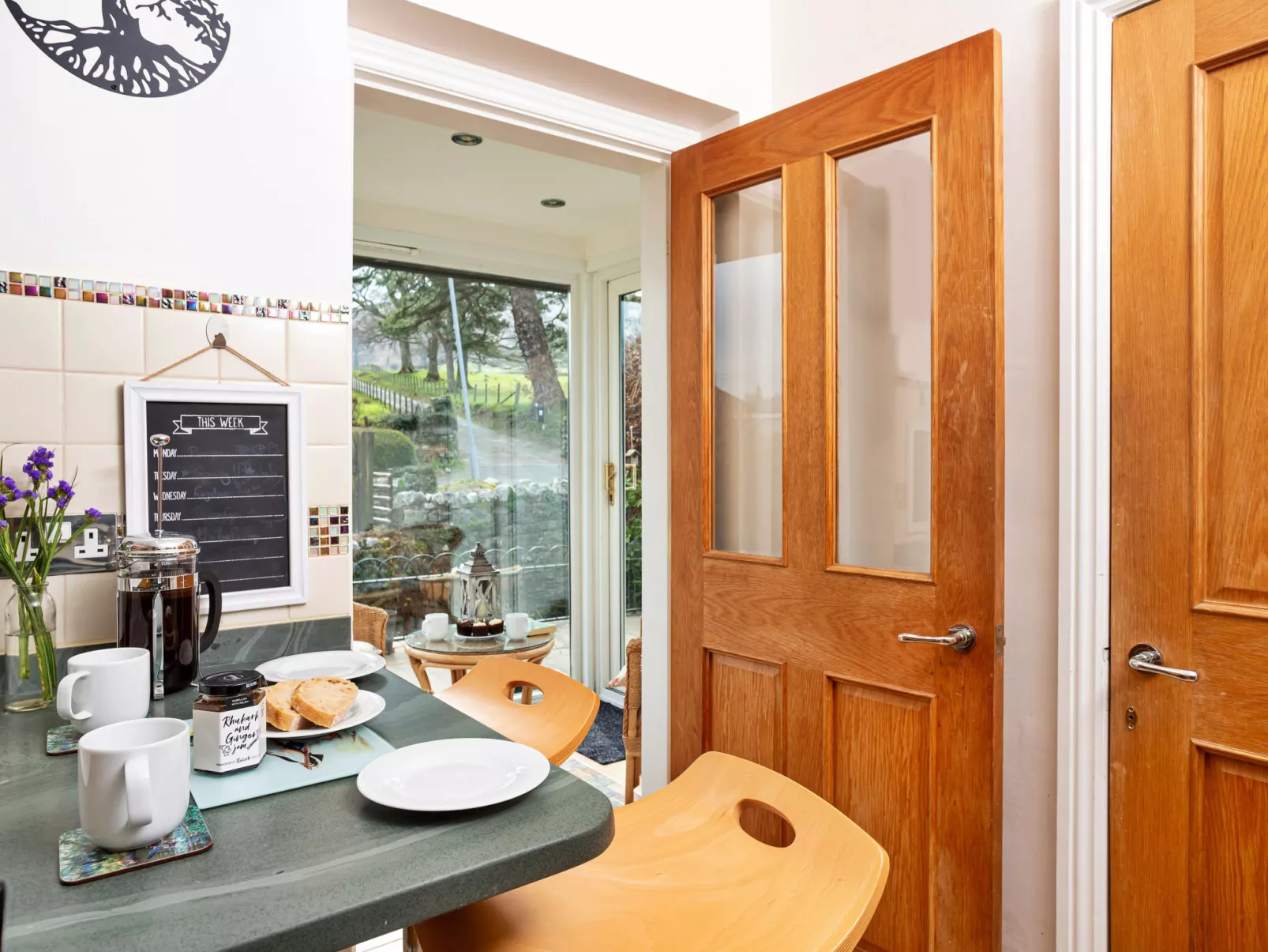 The Duck House-Binnen