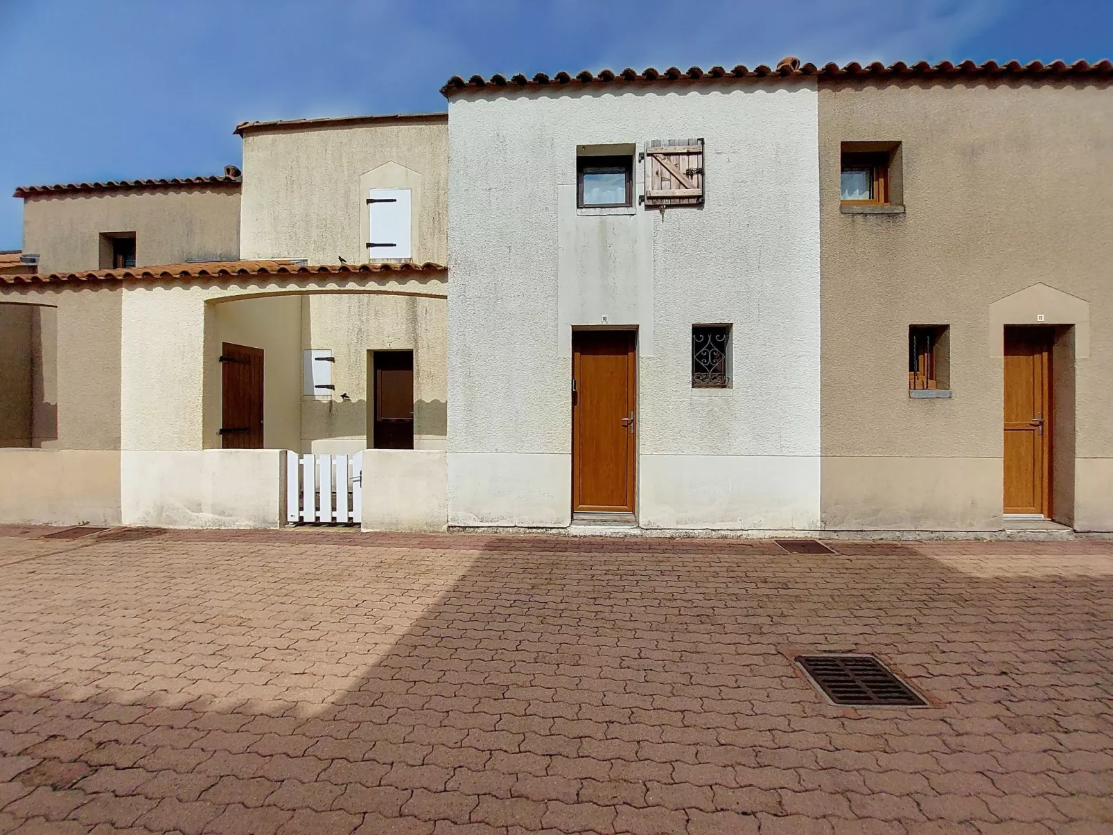 Les Charmilles-Buiten