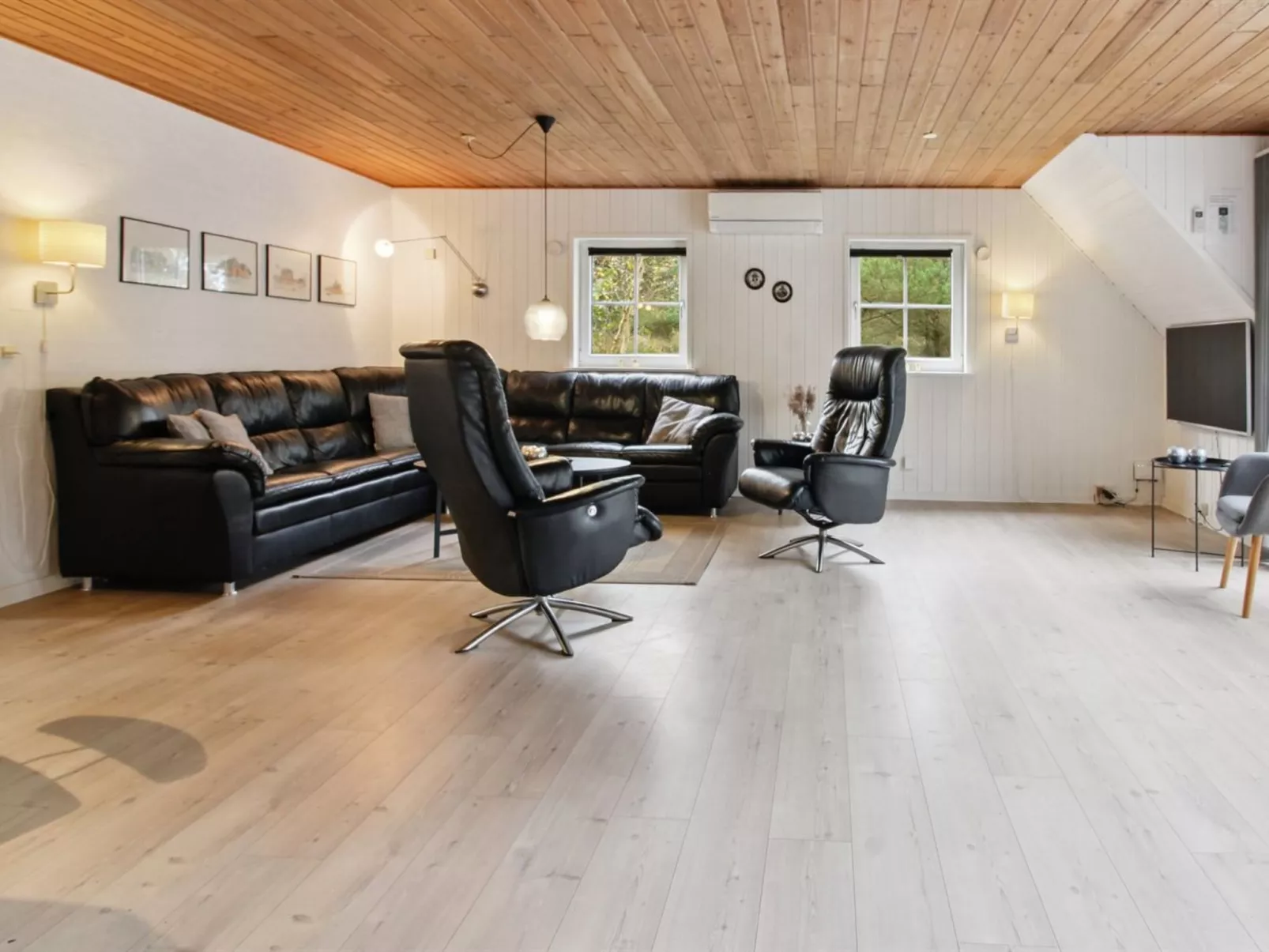 "Alvina" - 3.2km from the sea-Binnen