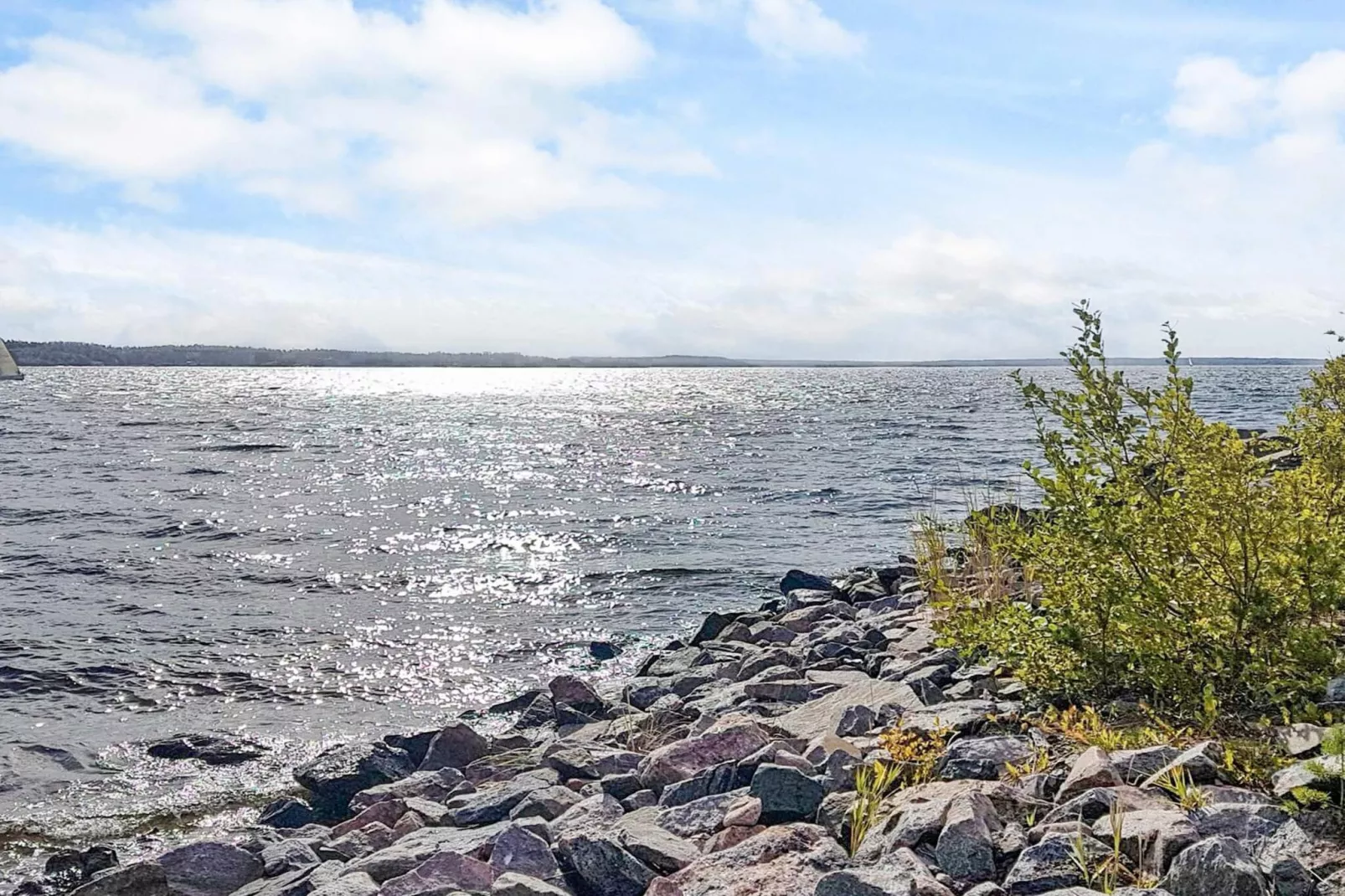 Rustig eilandhuis vlakbij de zee-Niet-getagd