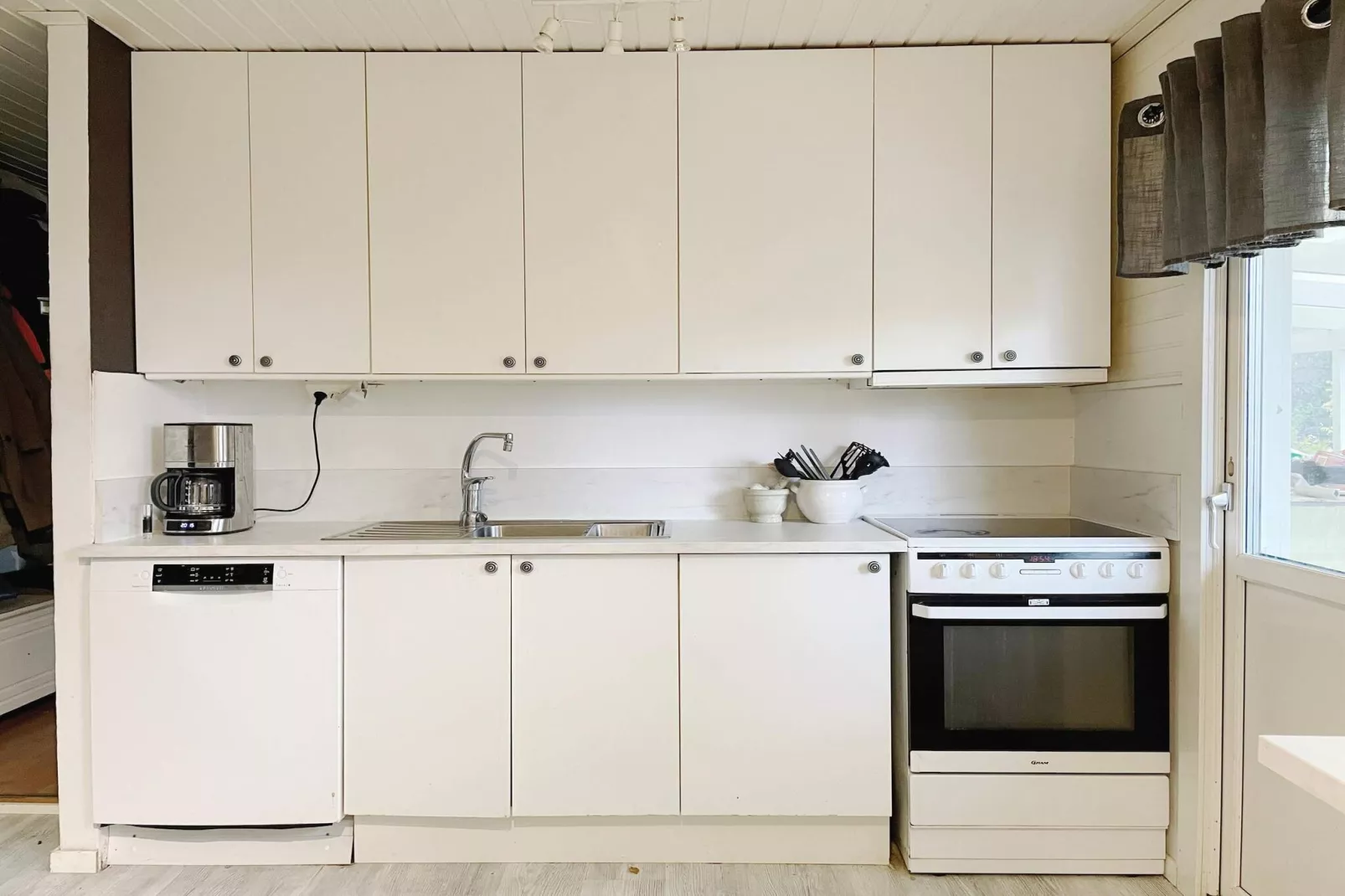 Gezellig toevluchtsoord in het bos met bubbelbad-Binnen