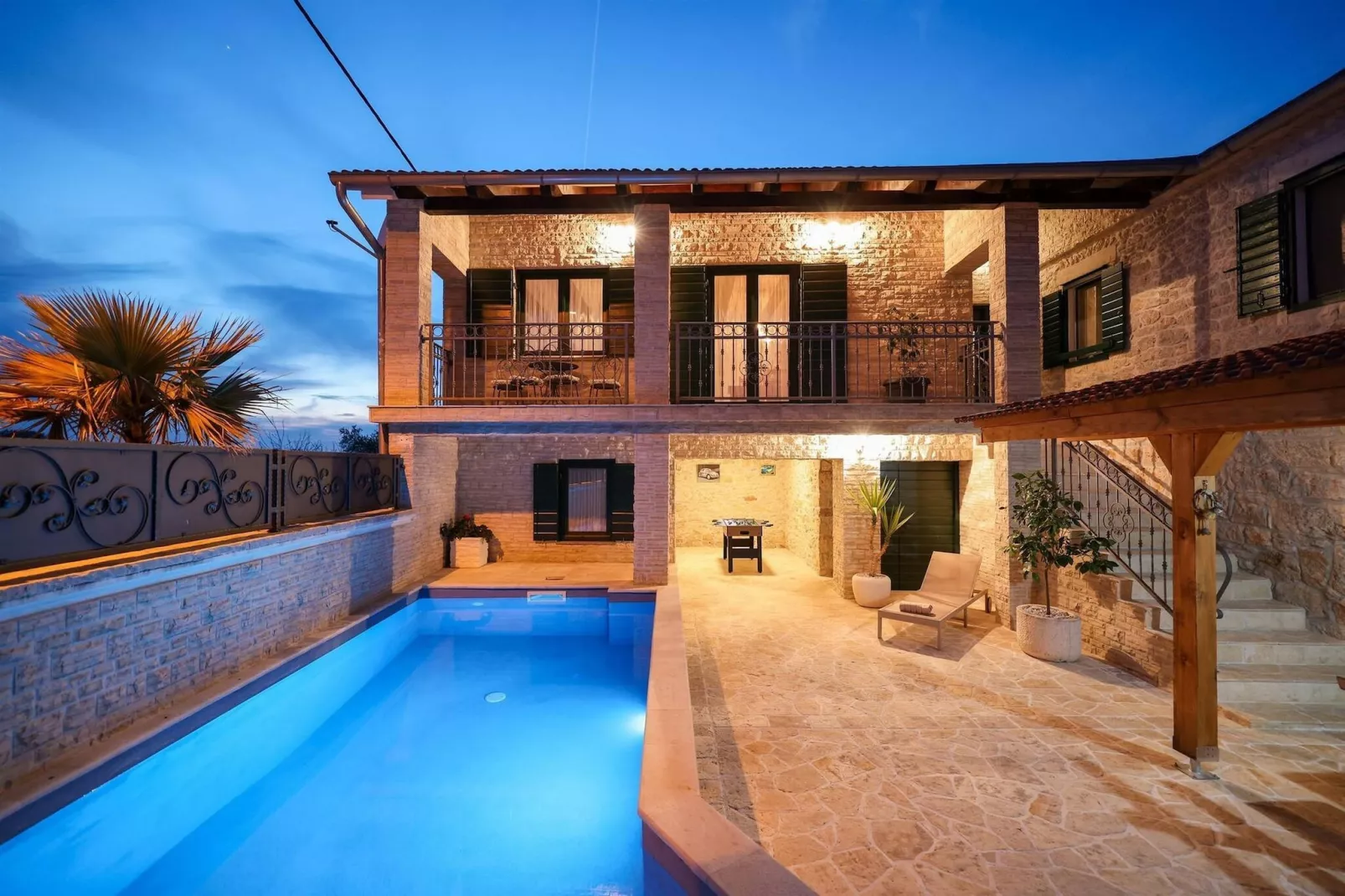 Authentic Villa Vita-Zwembad