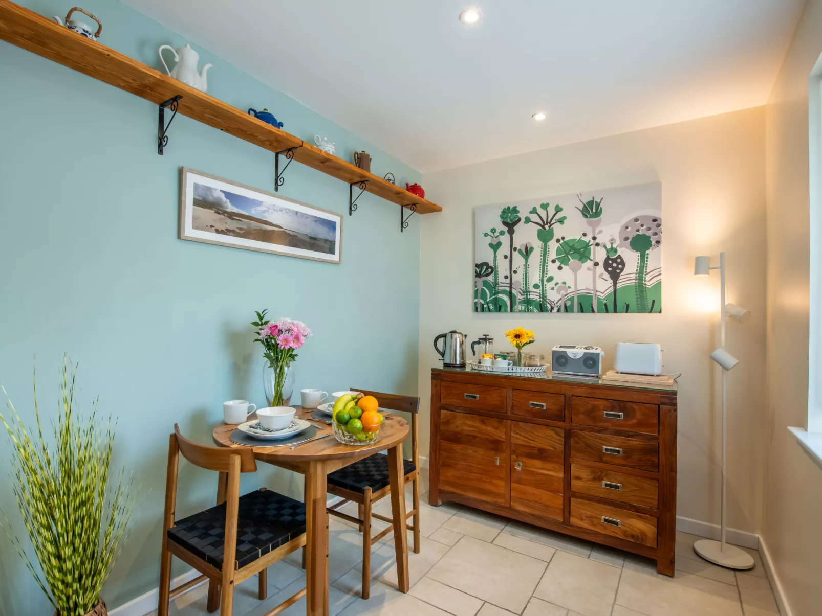 Wayside Bothy-Binnen