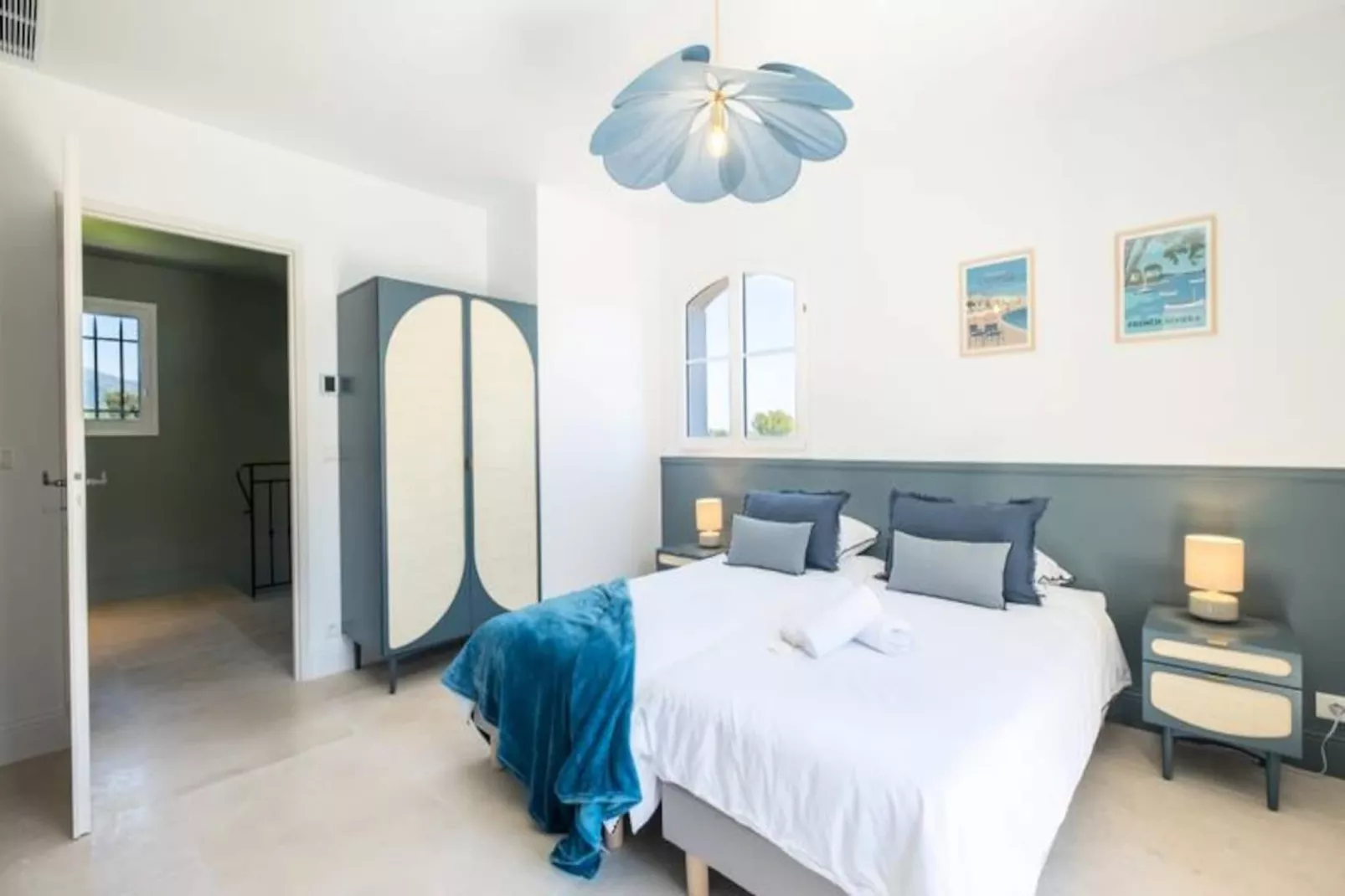 Résidence Bijou De 280m2 Et Piscine à Débordement Au Calme Absolu-Niet-getagd