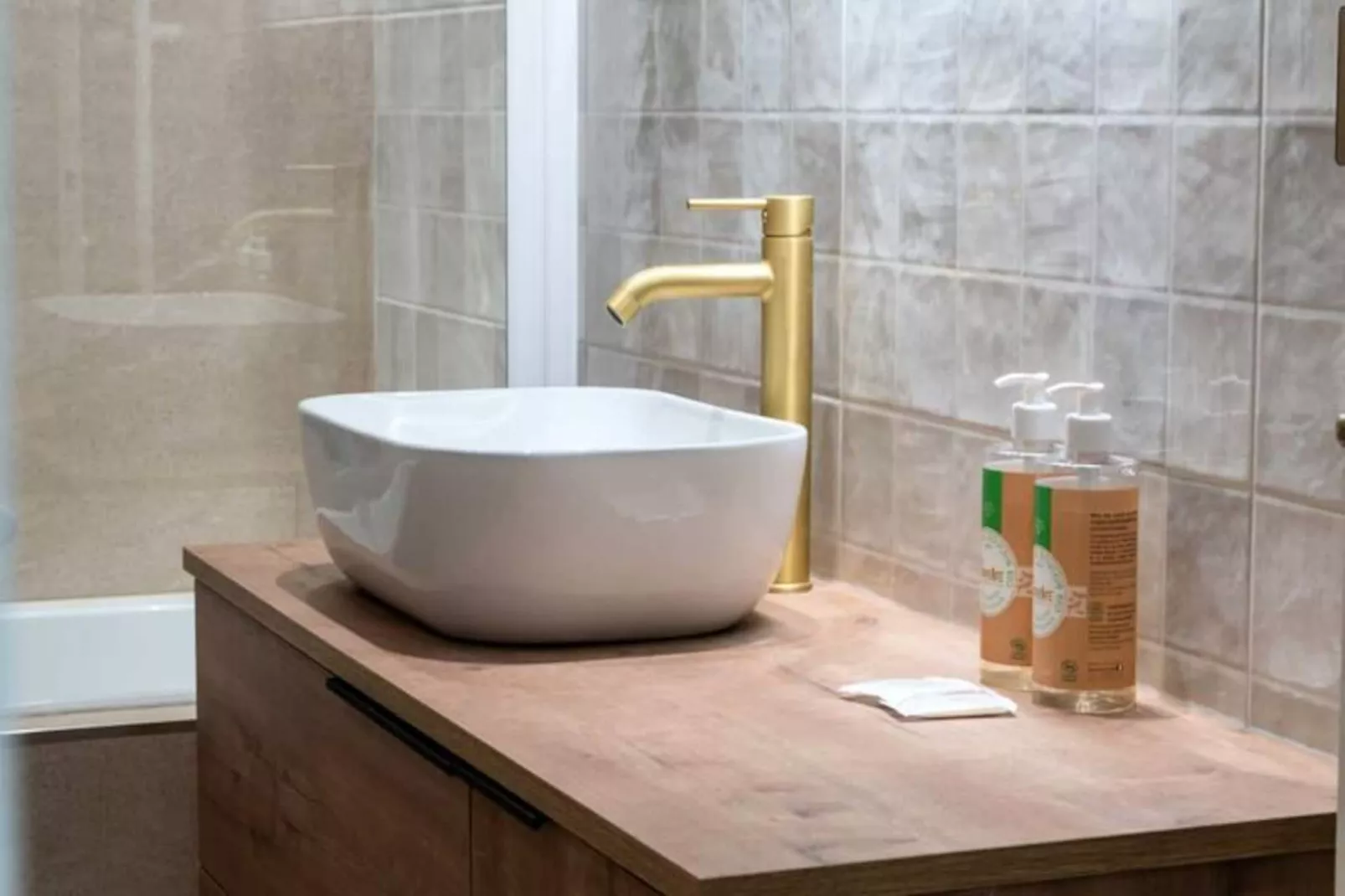 Résidence 4p Bourgeois Rez-de-jardin, Proche Croisette & Plages-Niet-getagd