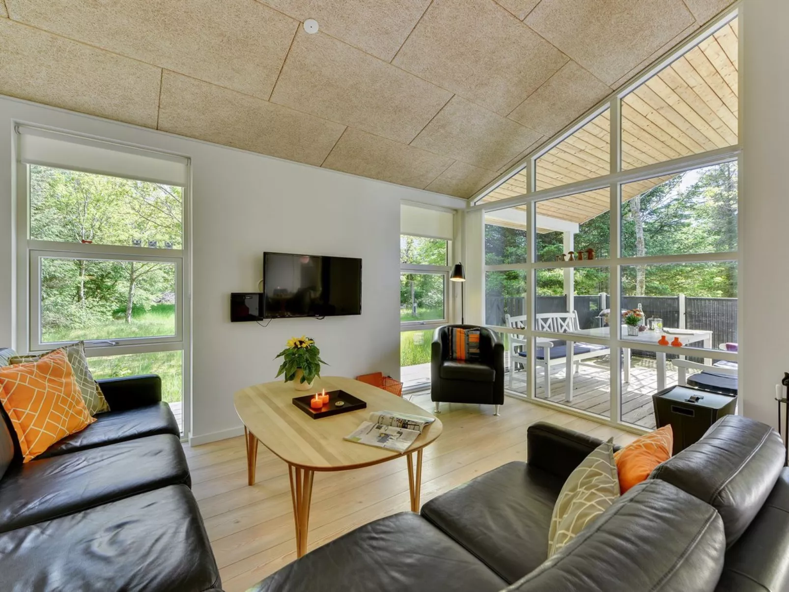 "Elena" - 800m to the fjord-Binnen