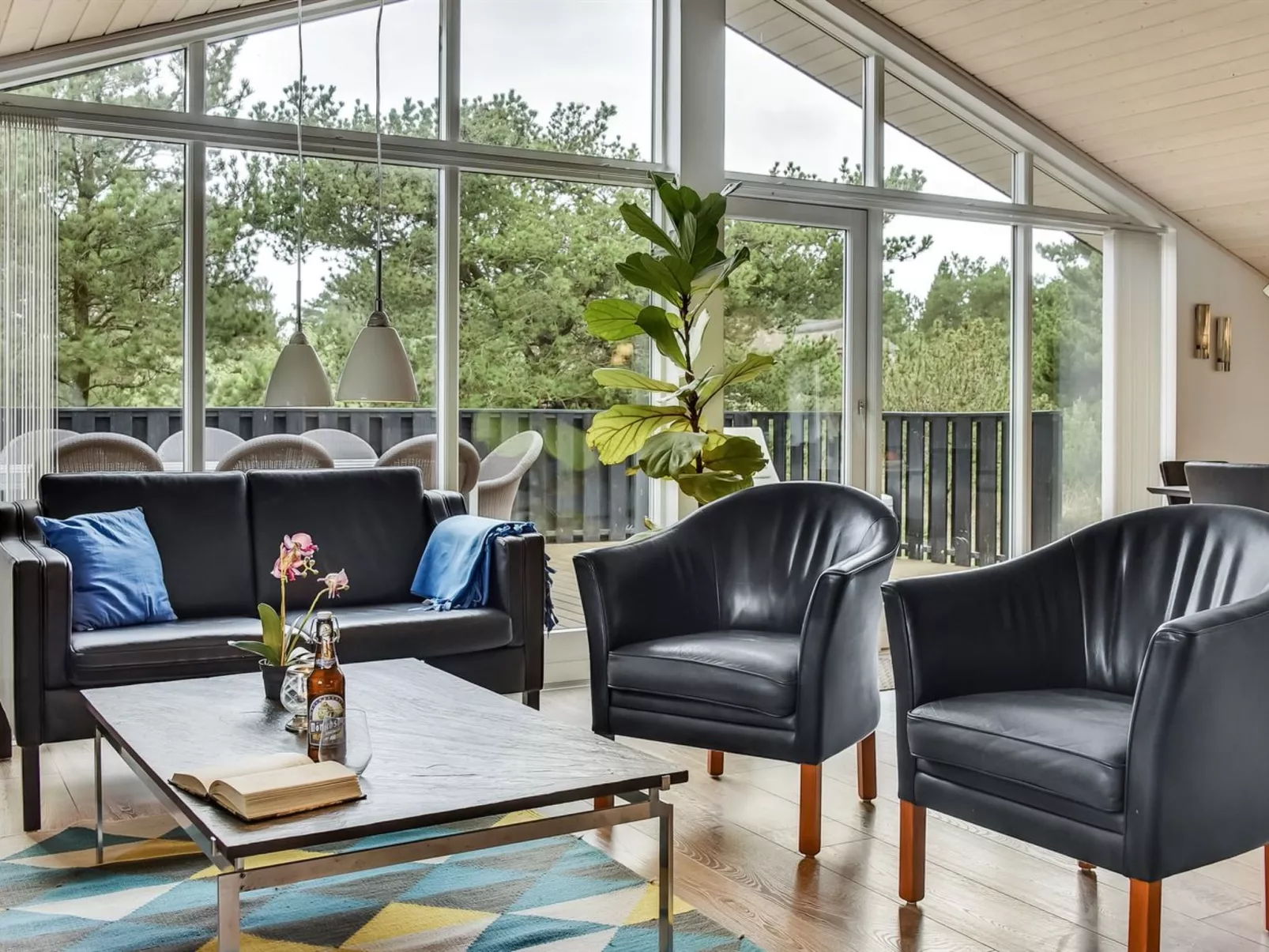 "Lav" - 3.8km from the sea-Binnen