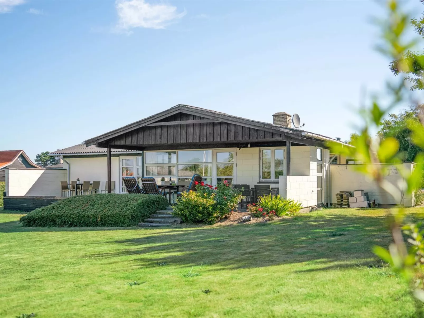 "Evald" - 200m from the sea-Buiten