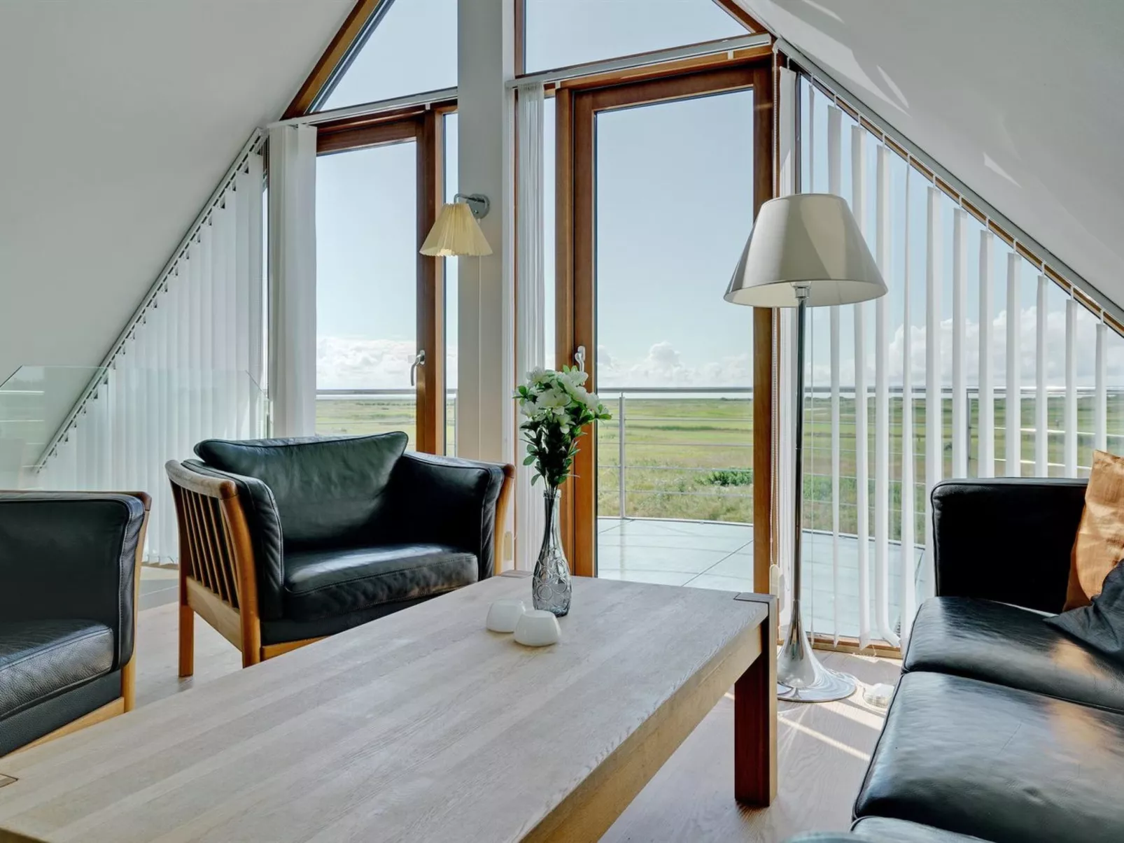 "Merisa" - 2.5km from the sea-Binnen