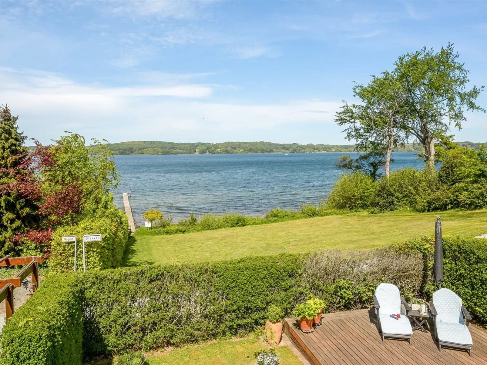 "Tini" - 50m to the fjord-Buiten