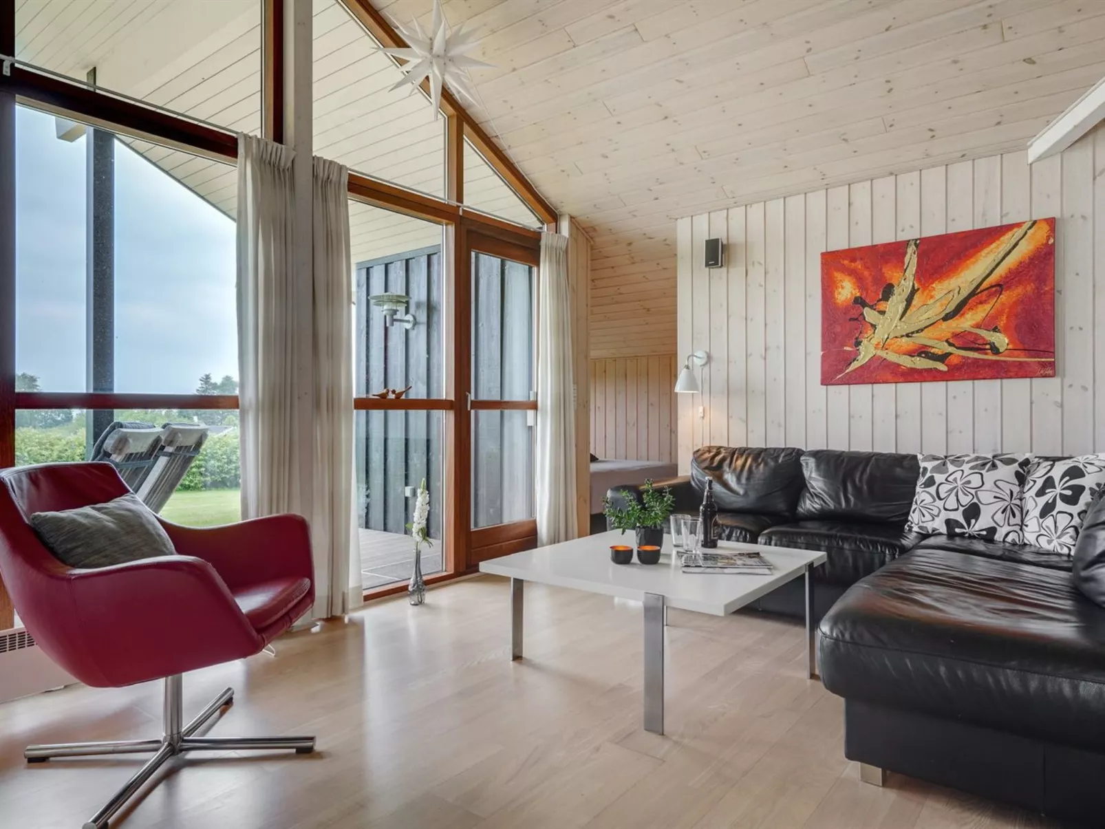 "Juliana" - 400m from the sea-Binnen