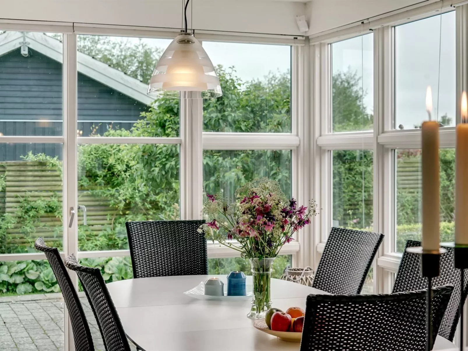 "Gullan" - 75m from the sea-Binnen