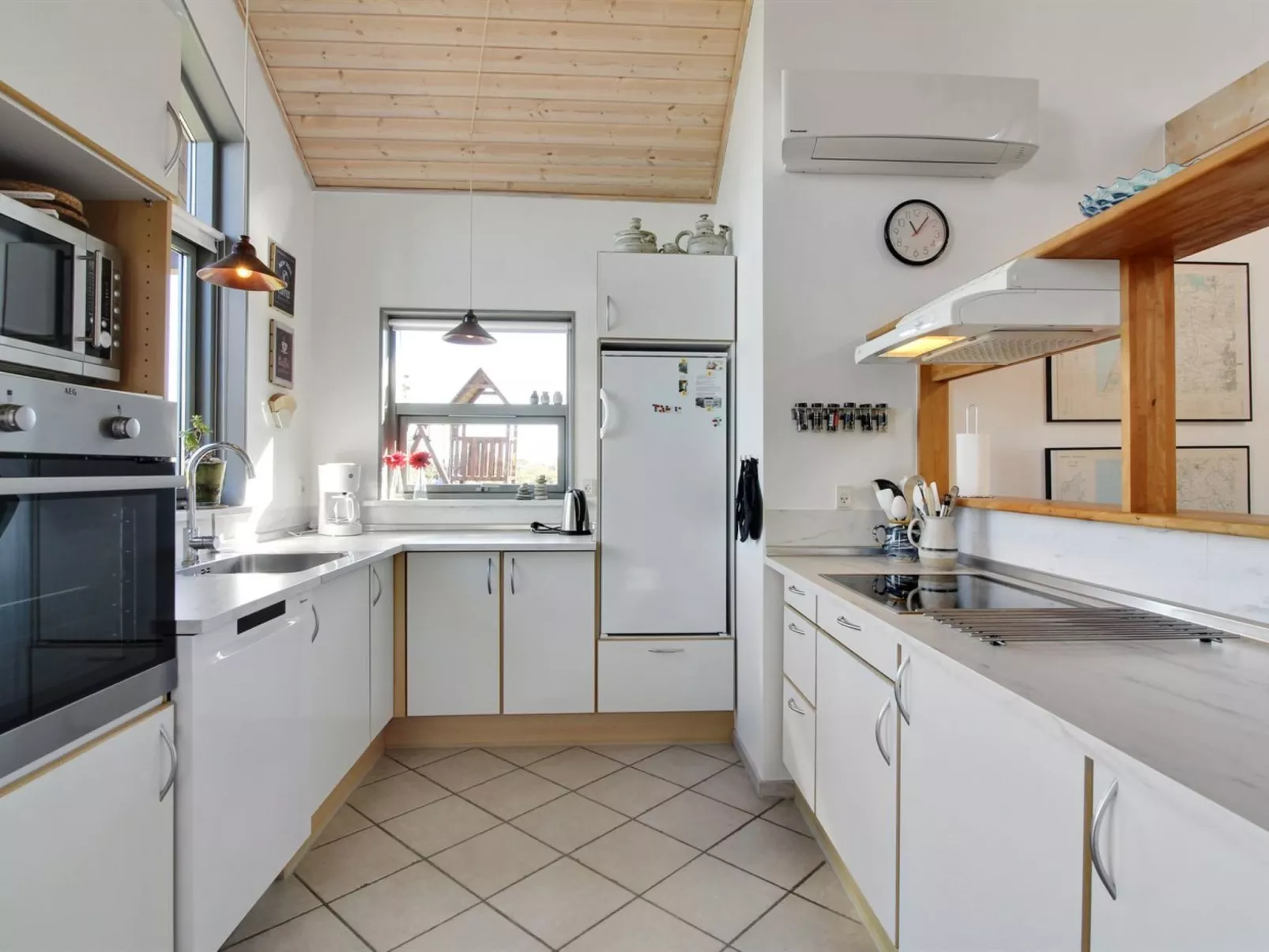 "Lothen" - 500m from the sea-Binnen