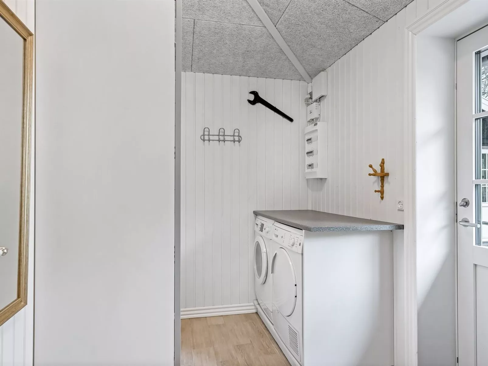 "Veijo" - 400m to the fjord-Binnen