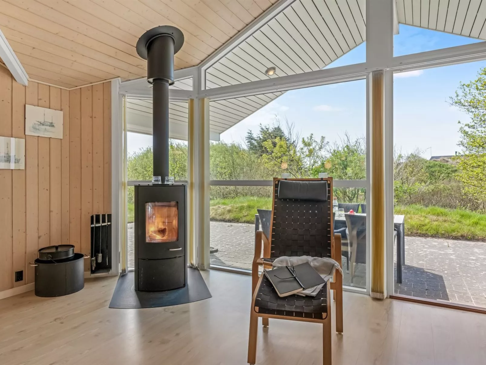 "Dagny" - 300m from the sea-Binnen